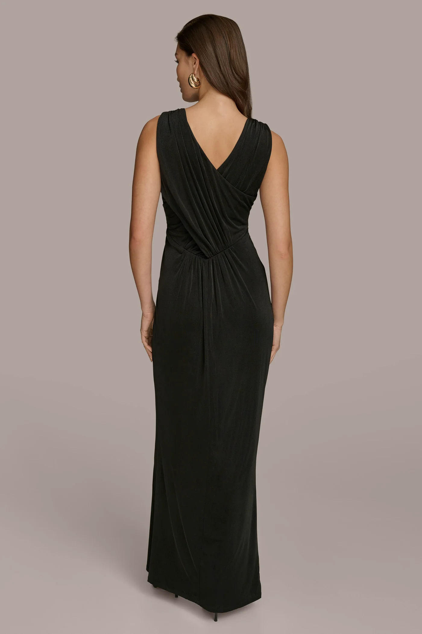 VNECK GOWN WITH SIDE BAR