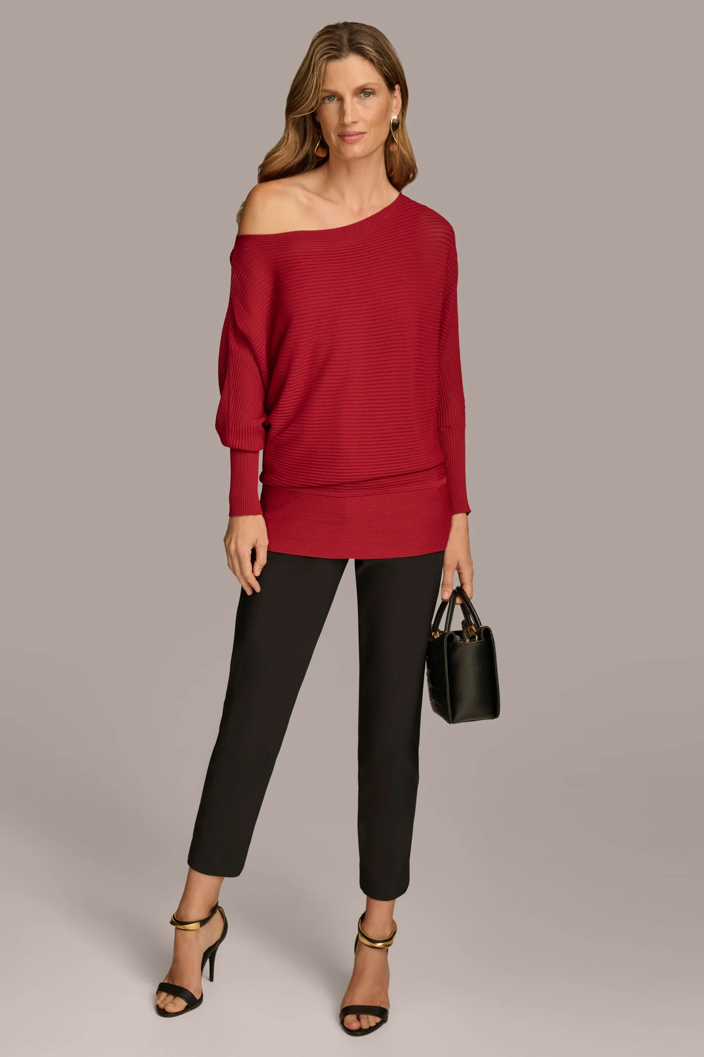 OVERSIZED SWEATER