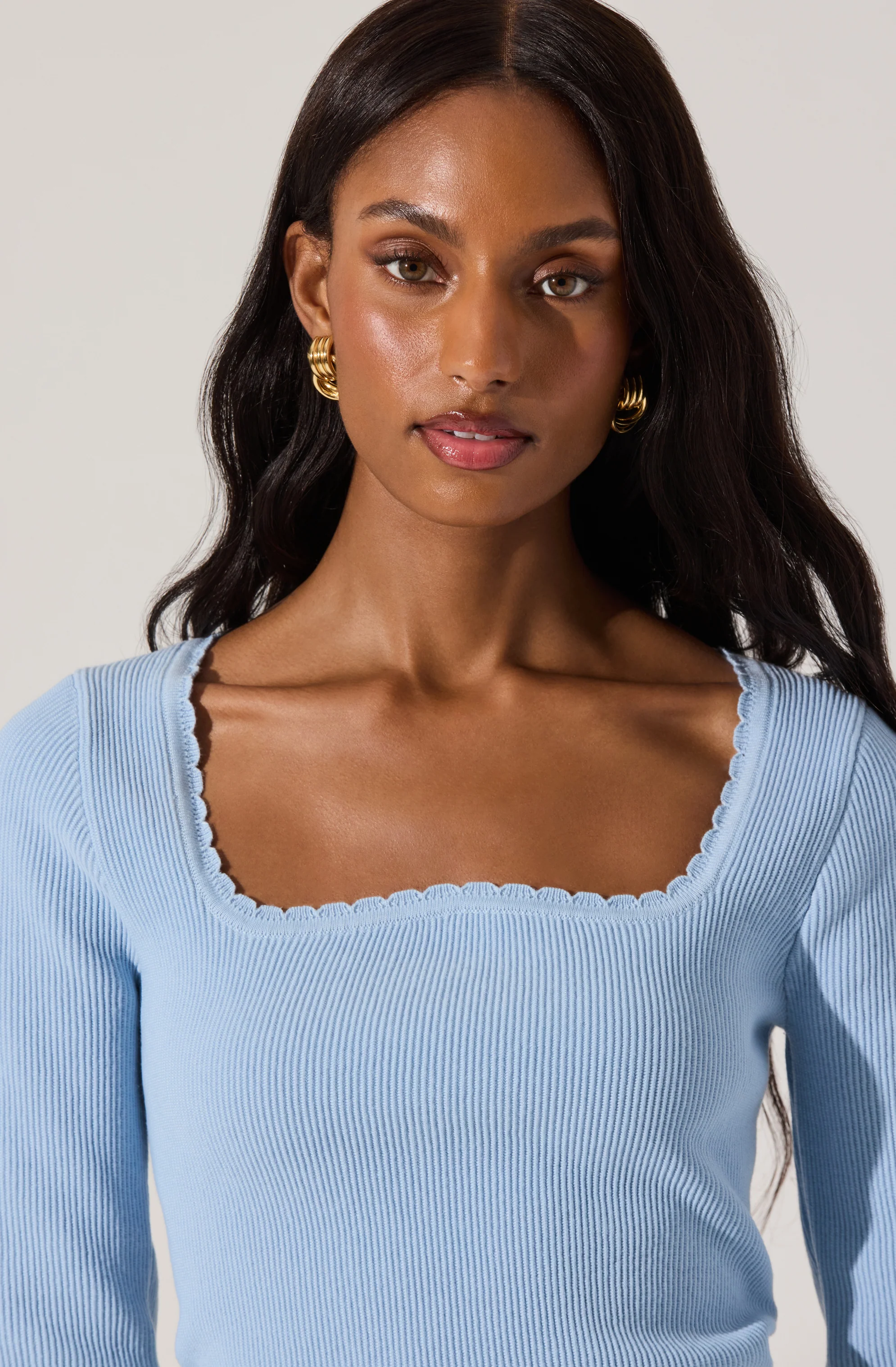 Scallop Trim Ribbed Knit Top