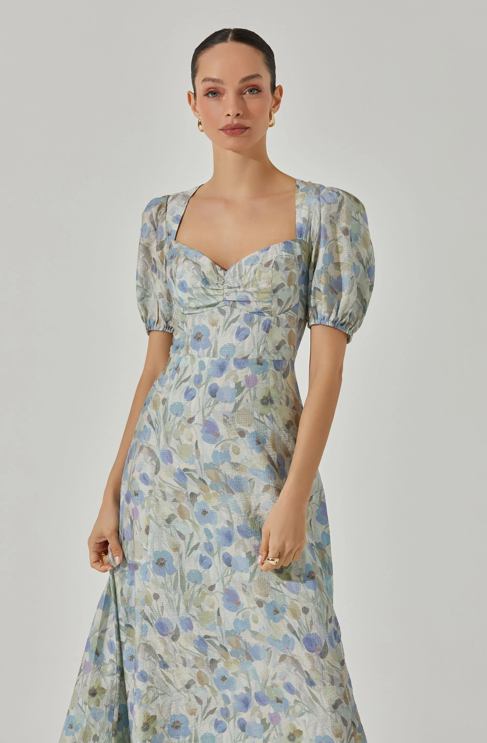 Sweetheart Puff Sleeve Midi Dress