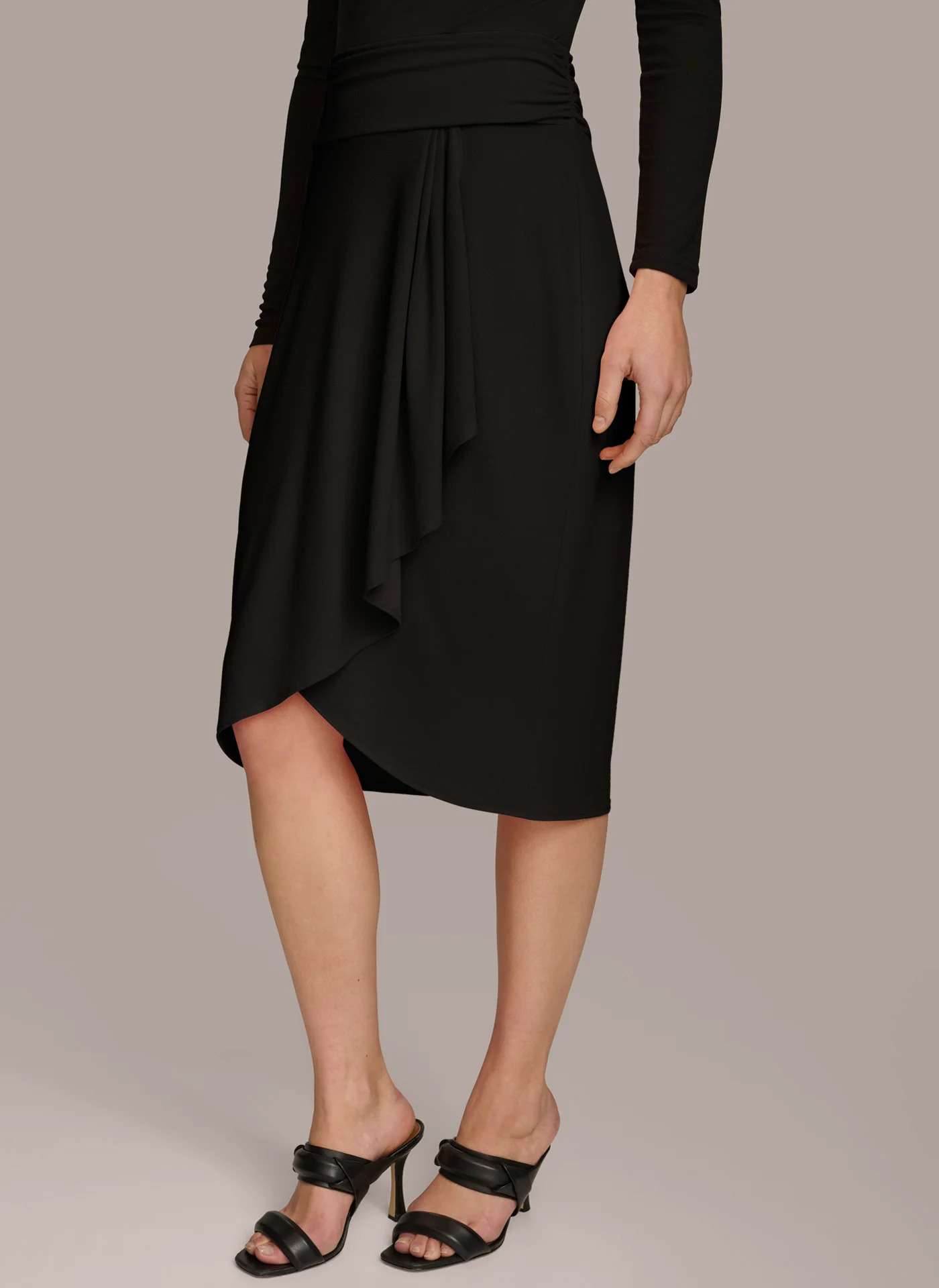 RUCHED SKIRT