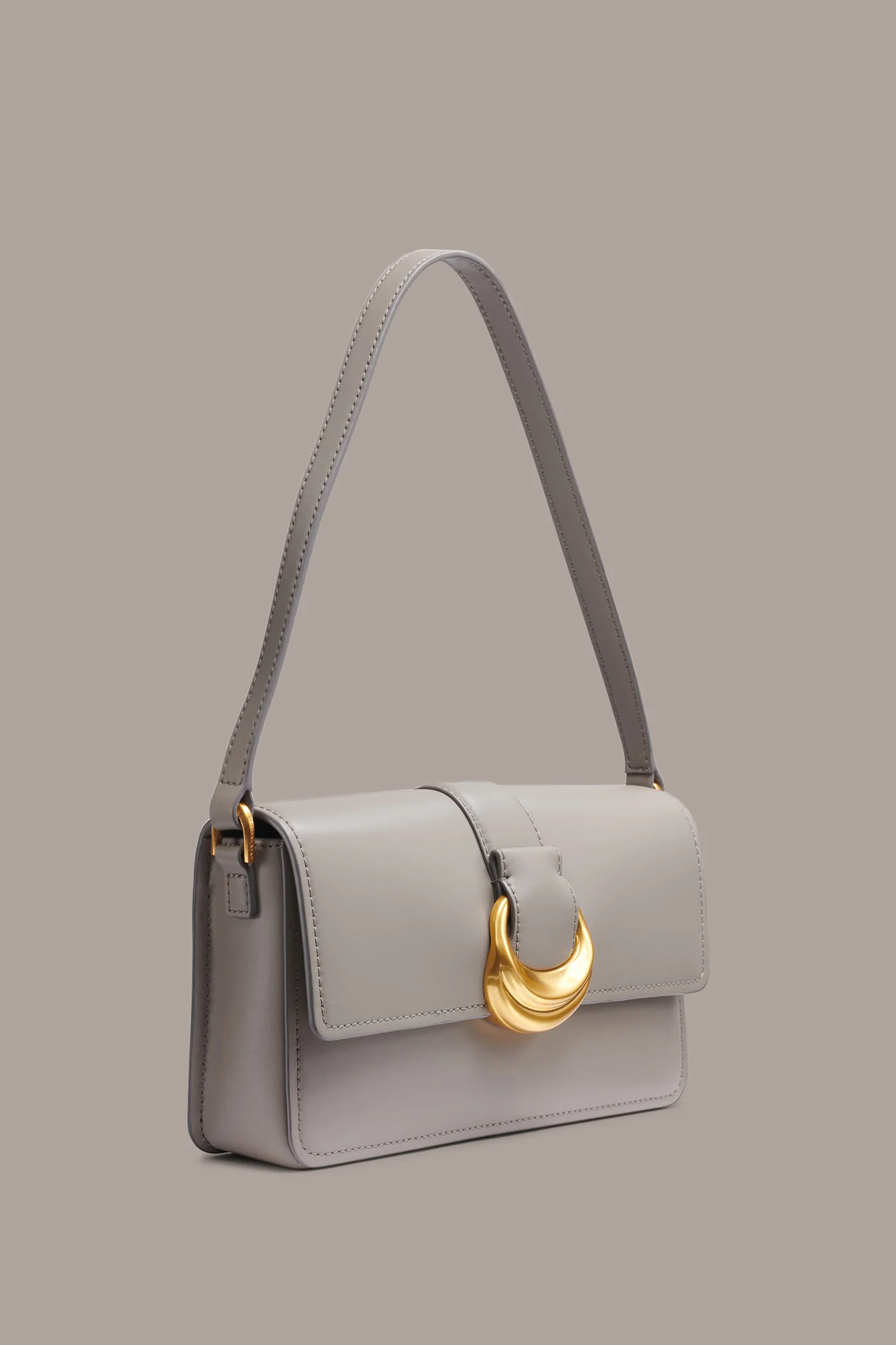 VALLEY STREAM SHOULDER