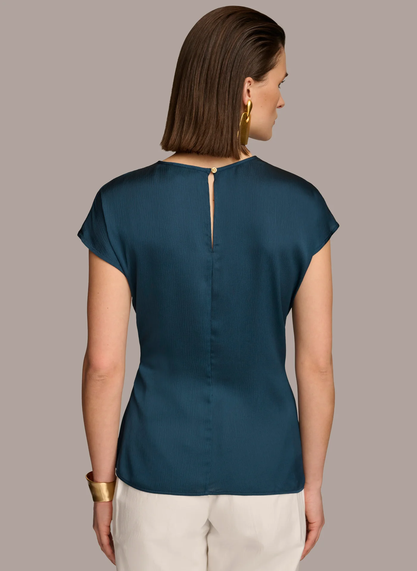 EXTENDED SHOULDER RUCHED TOP