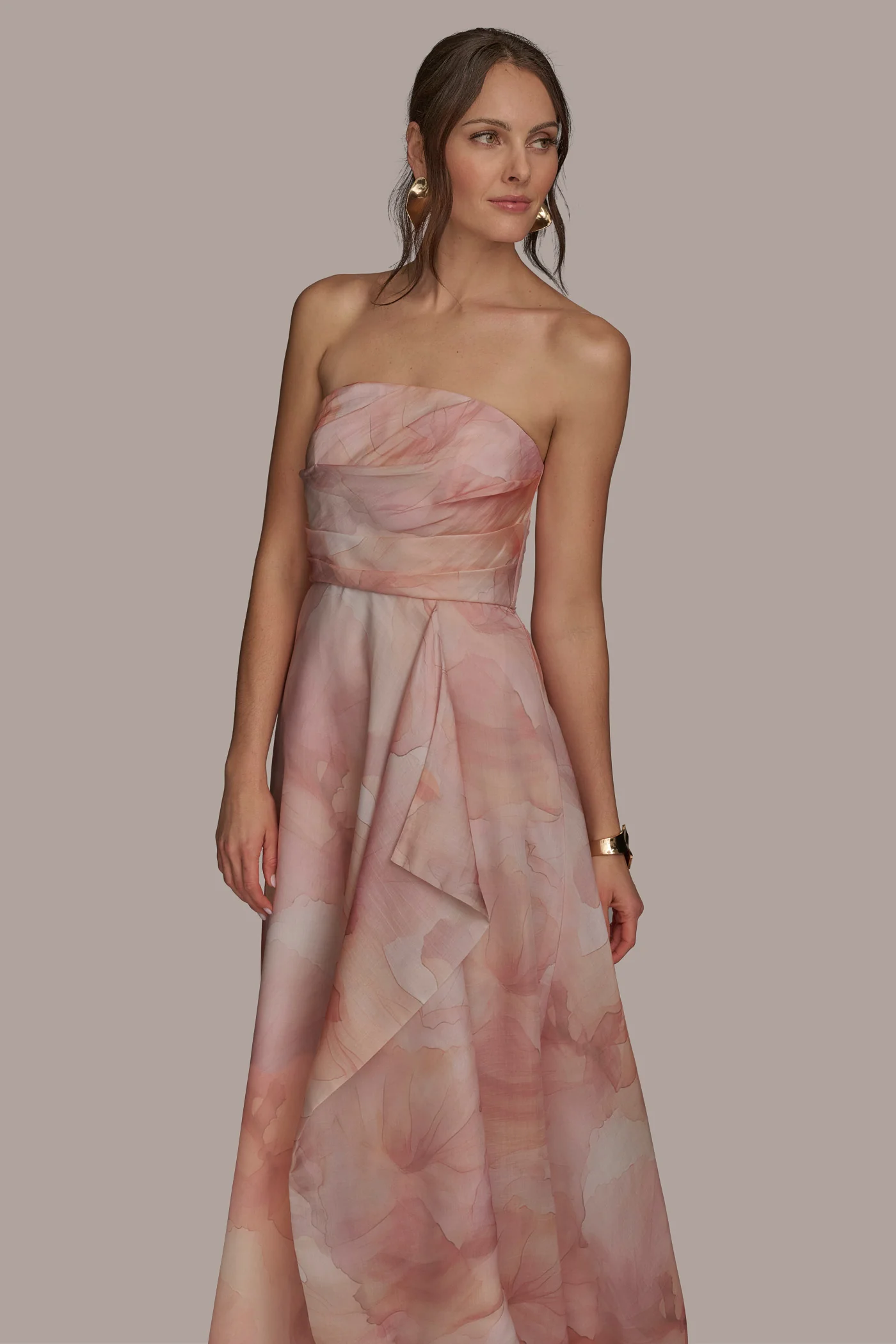 STRAPLESS DRAPED ORGANZA BALL GOWN