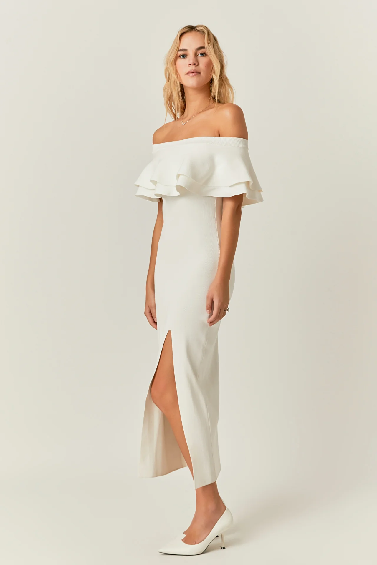 Off the Shoulder Ruffle Maxi Dress
