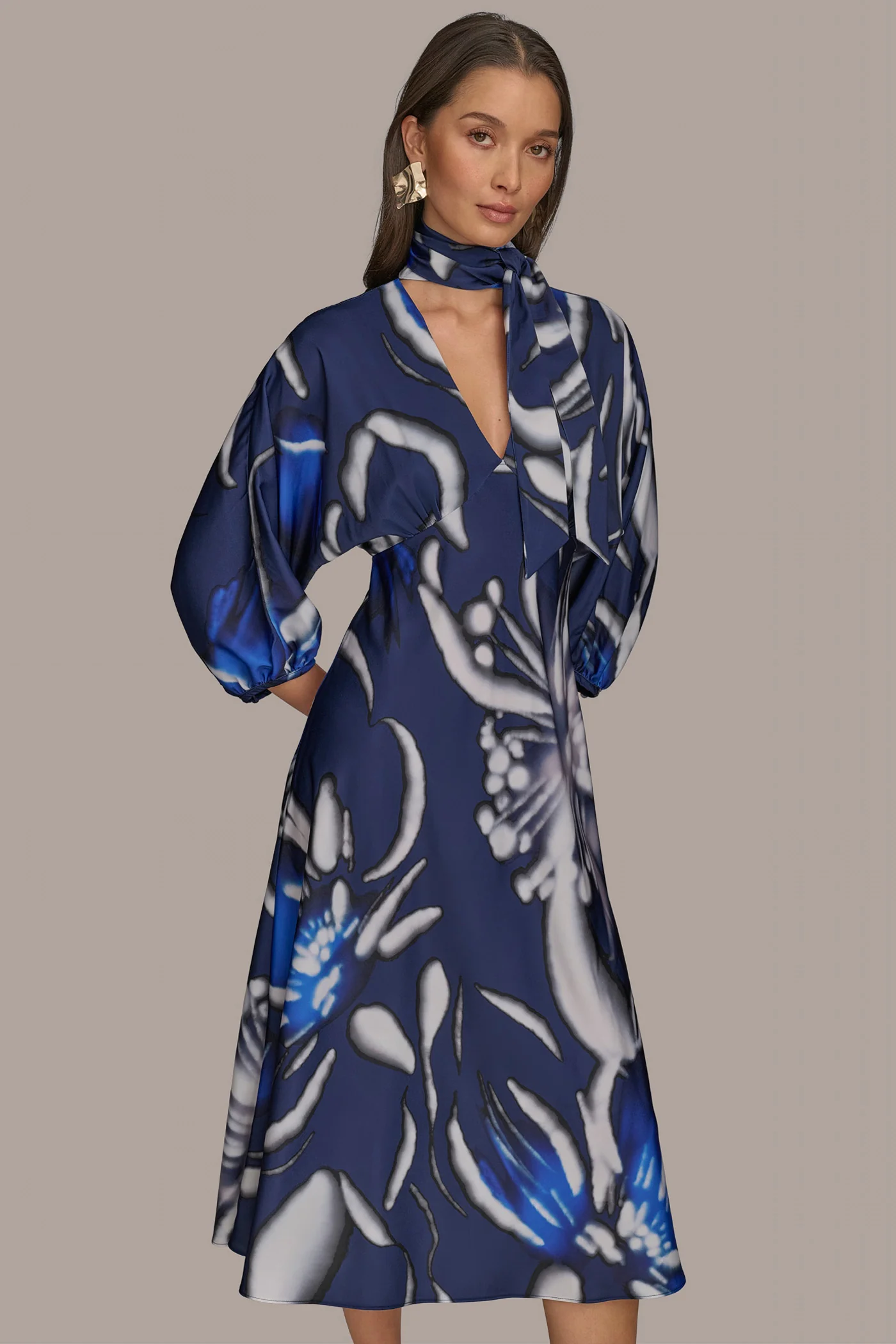 TIE NECK A LINE DRESS