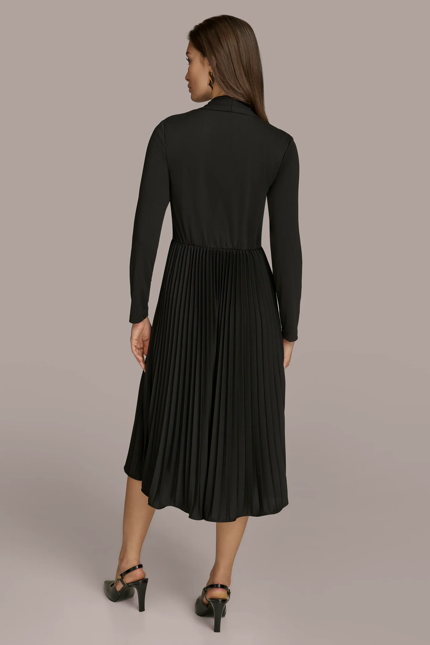 VNECK PLEATED SKIRT MIDI DRESS