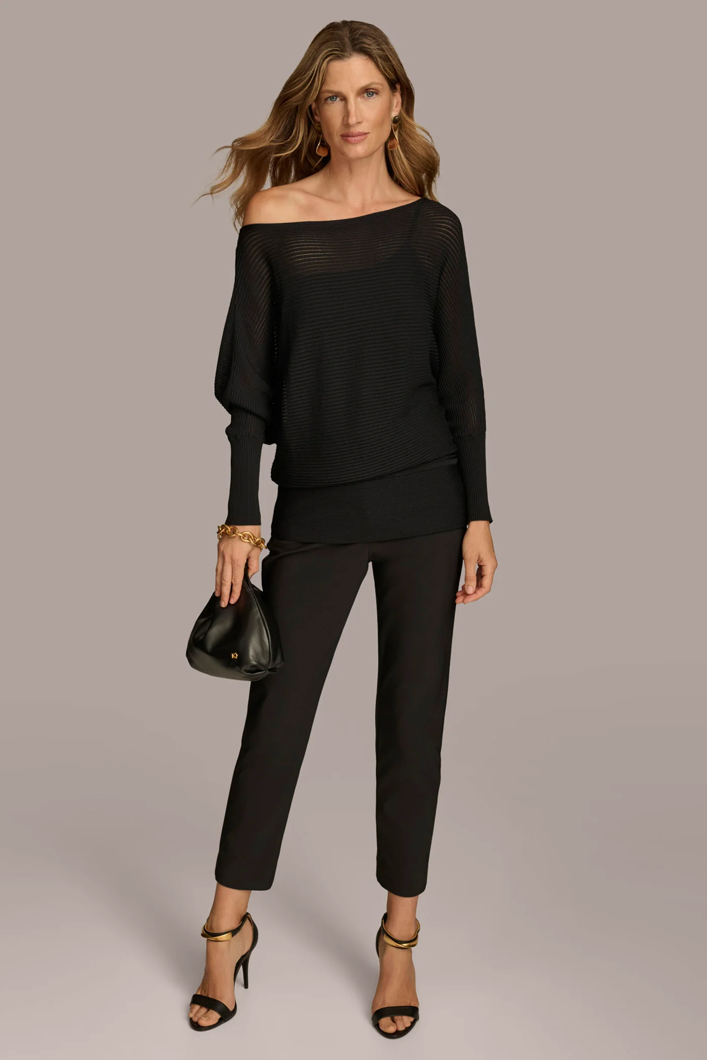 OVERSIZED SWEATER