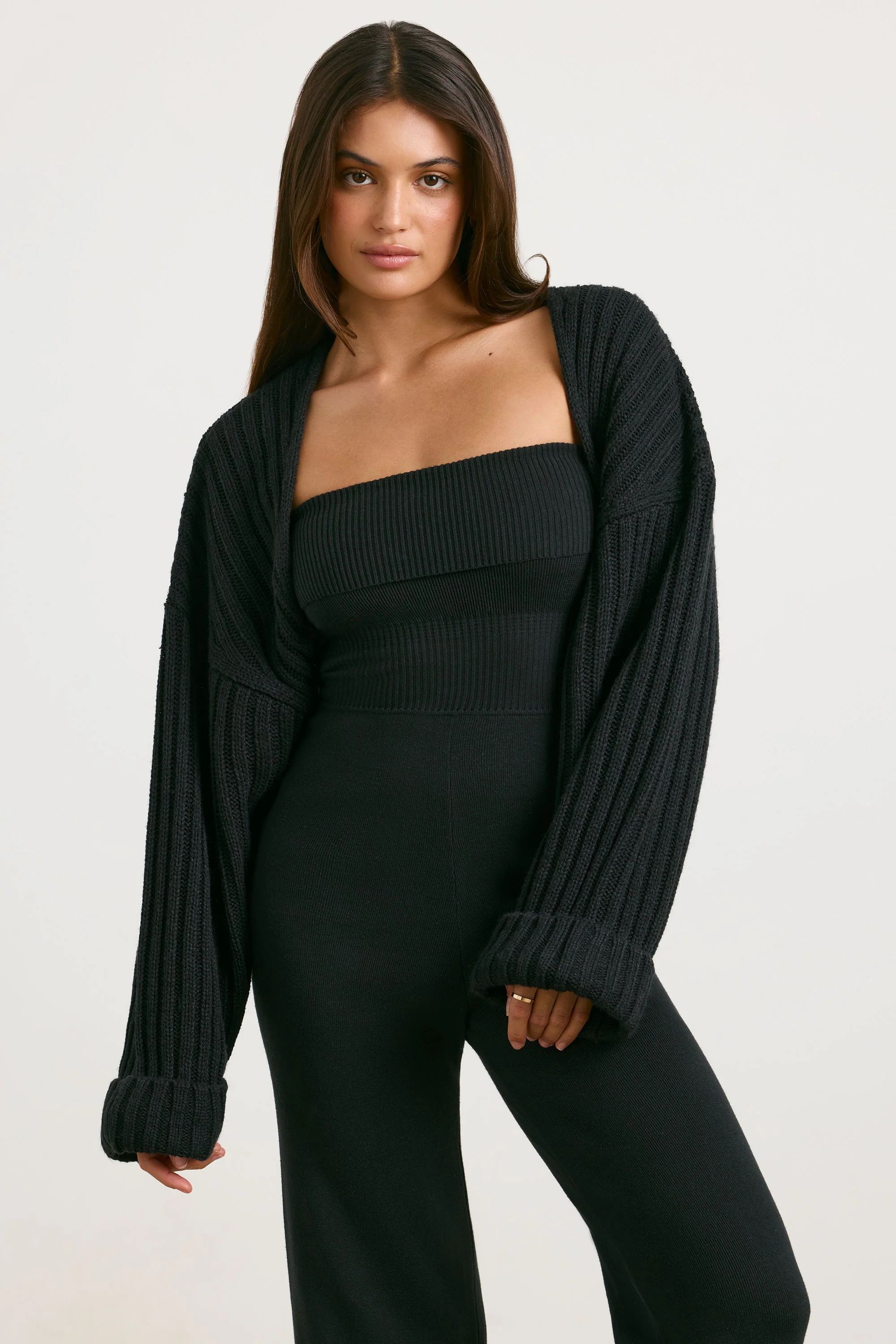 Chunky Knit Shrug in Black