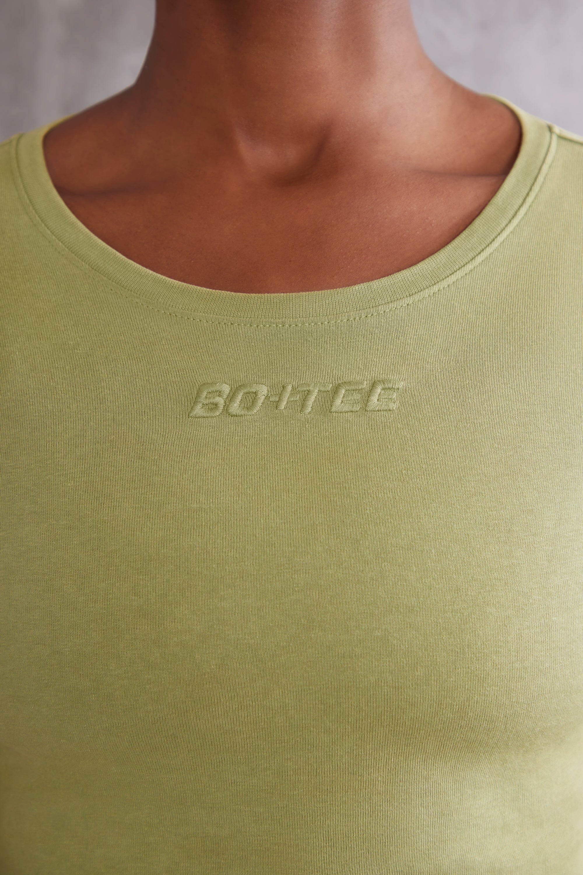Long Sleeve T-Shirt in Olive