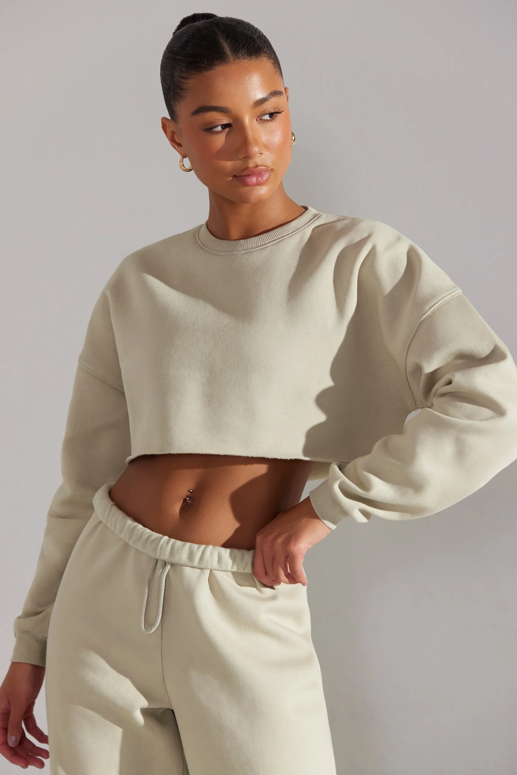 Cropped Oversized Sweatshirt in Limestone