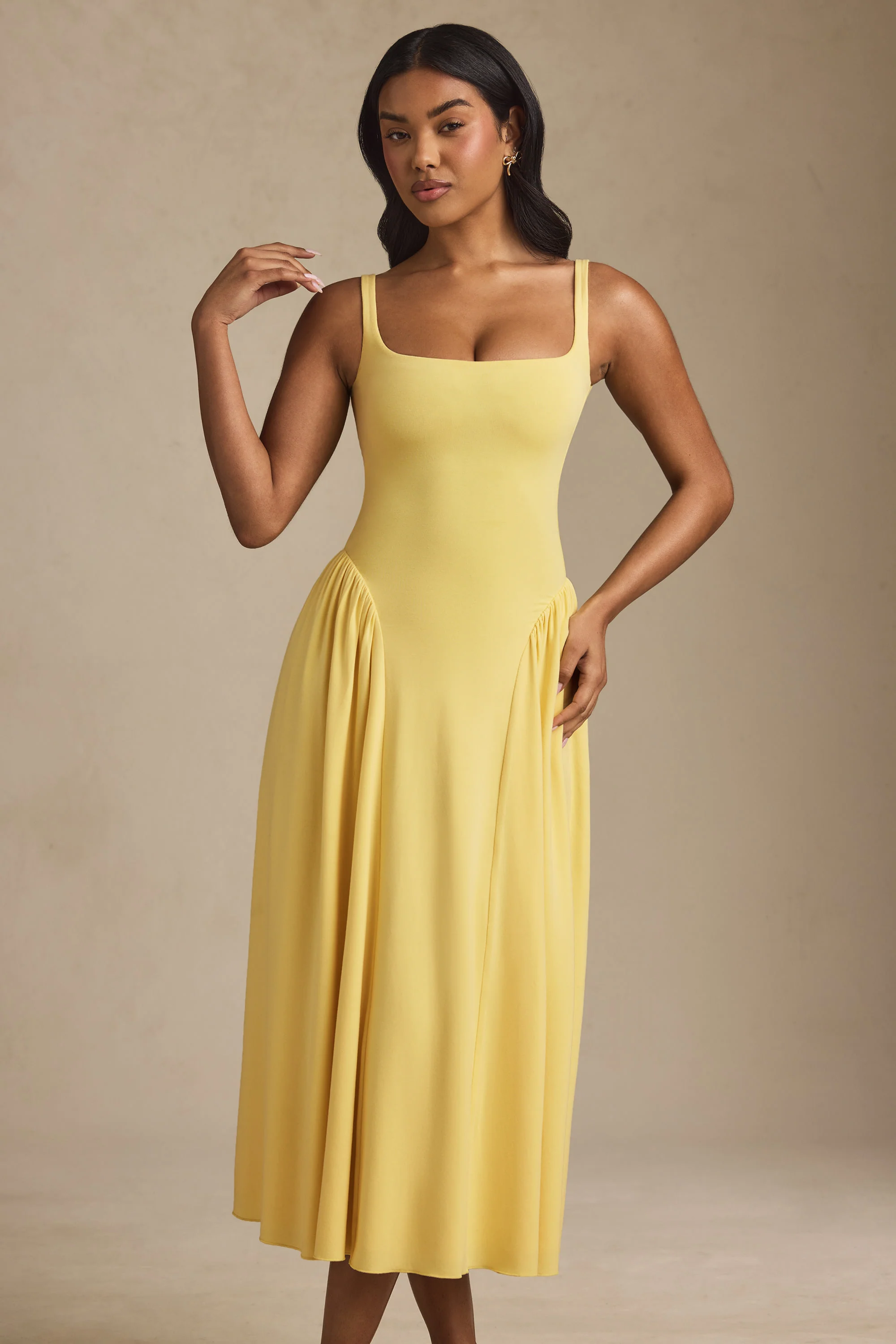 Low-Back A-Line Midaxi Dress in Pastel Yellow