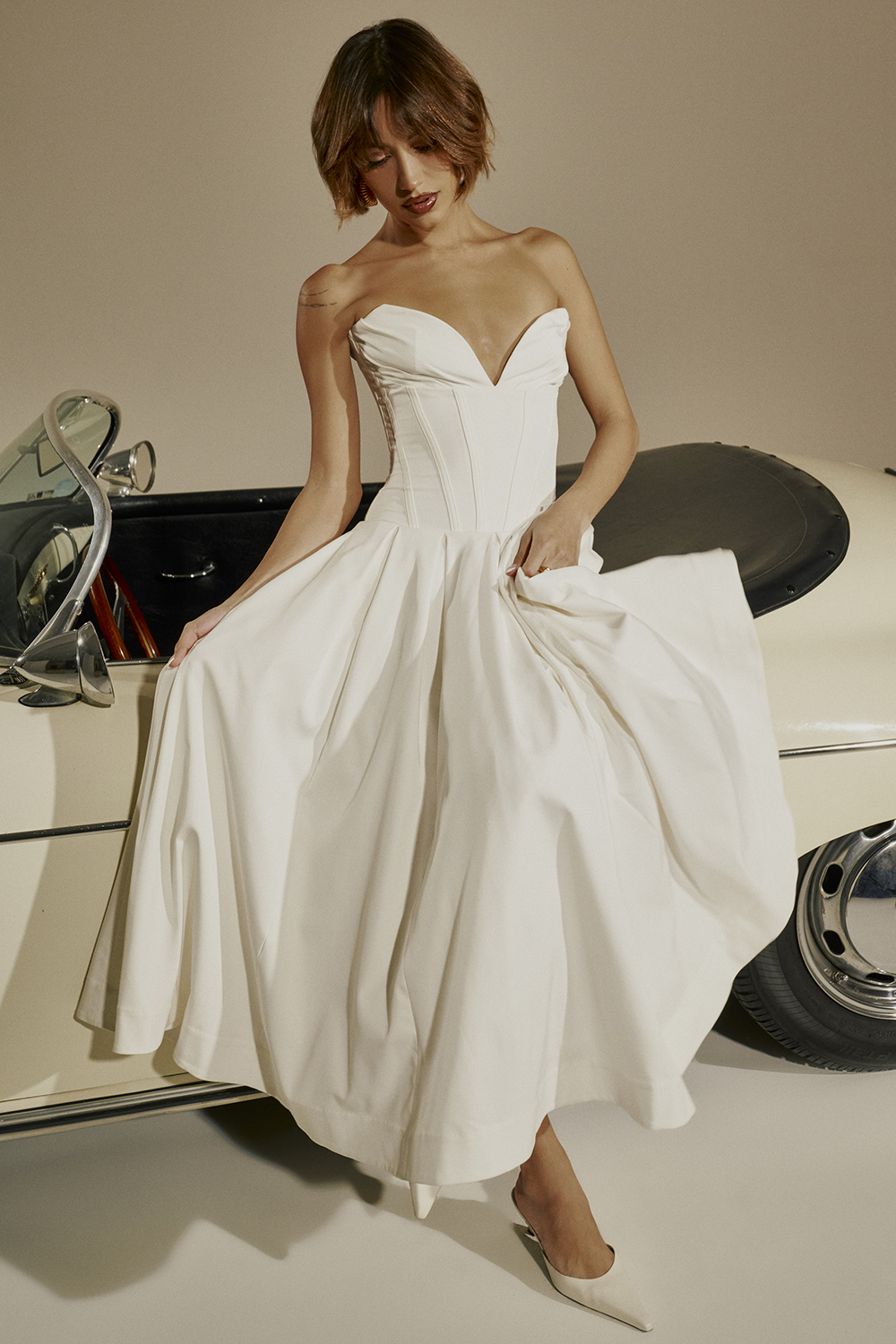 Lady White Strapless Midi Dress