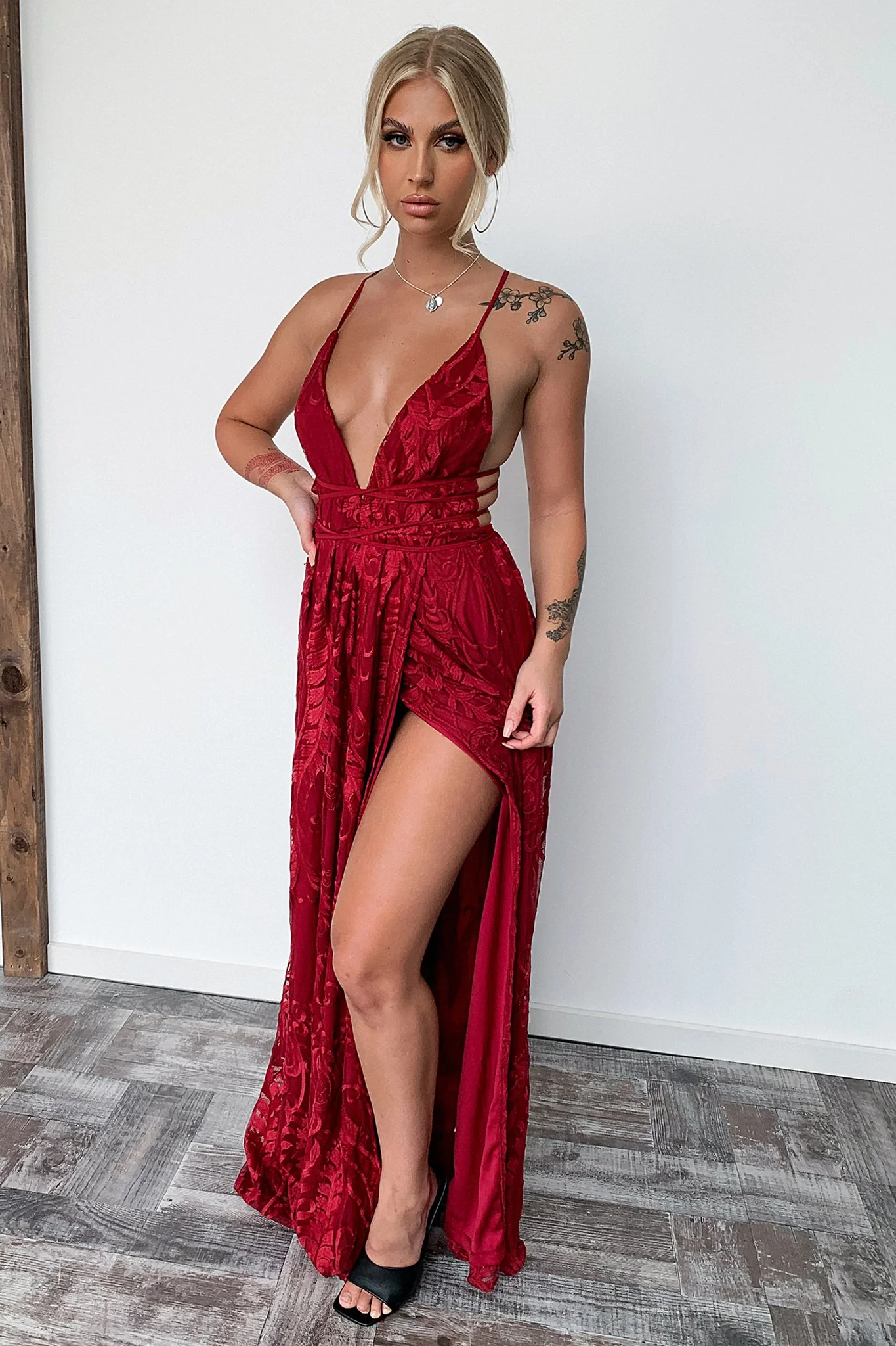 Scarlett Halter Maxi Dress - Burgundy