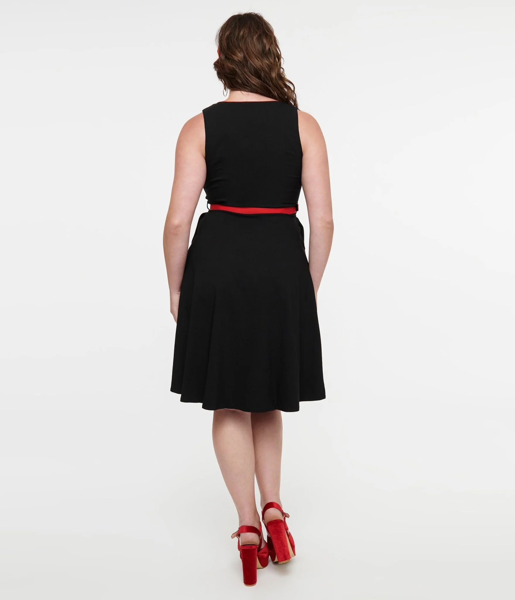 Voodoo Vixen 1950s Black & Red Western Rose Swing Dress