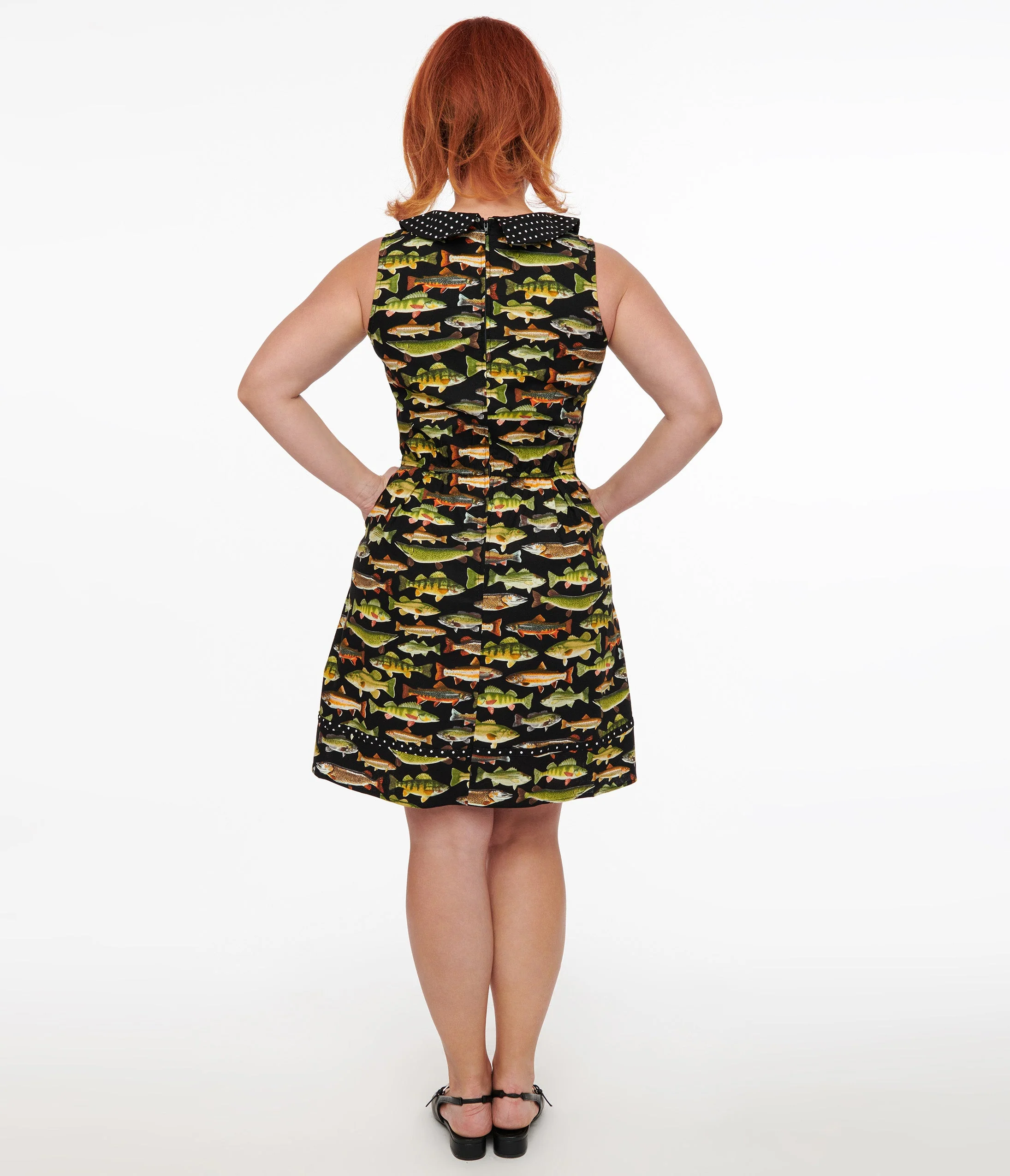 Retrolicious 1950s White Polka Dot & Fish Print Cotton Fit & Flare Dress