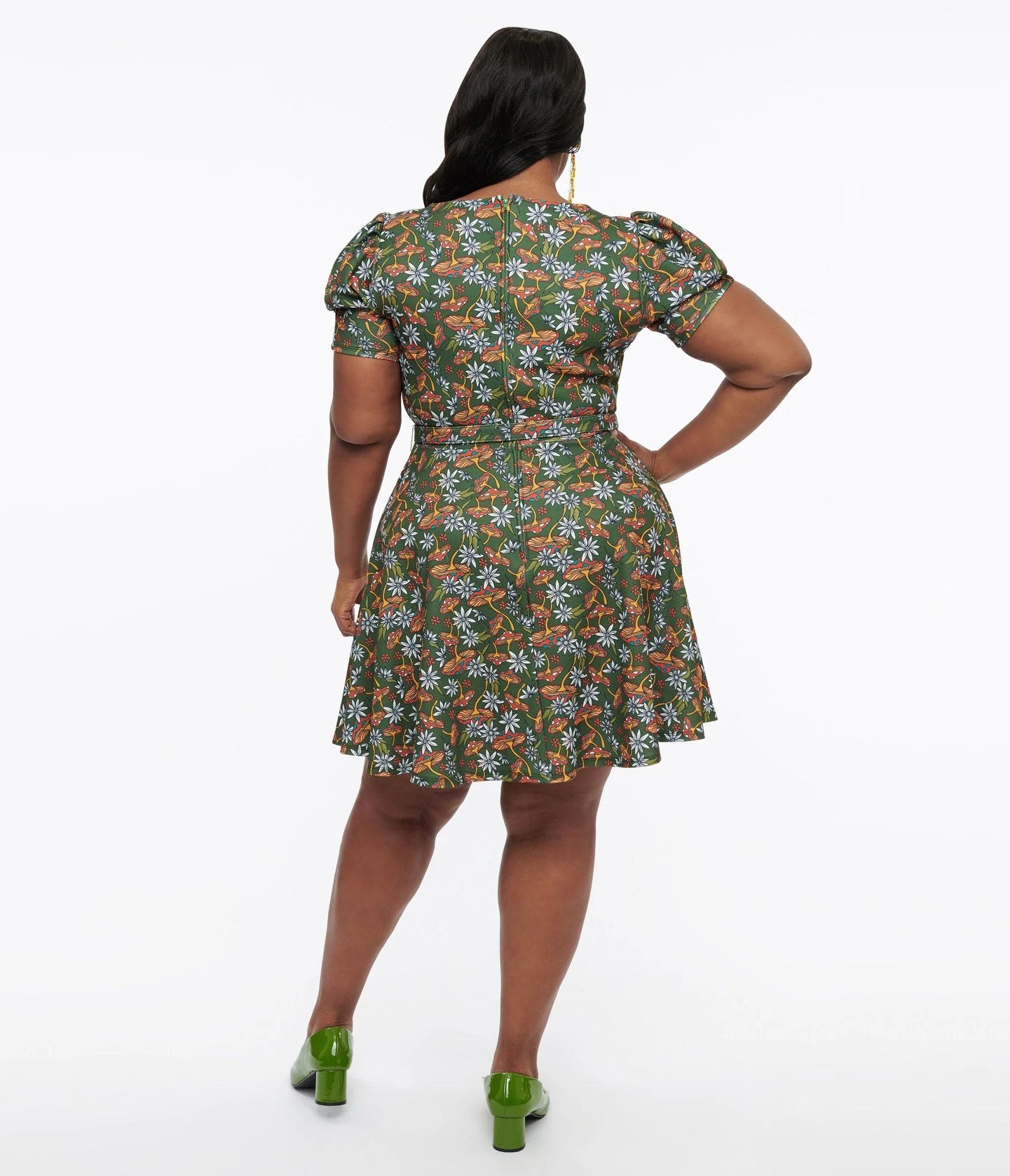 Smak Parlour Plus Size 1960s Green & Orange Mushroom Group Chat Flare Dress