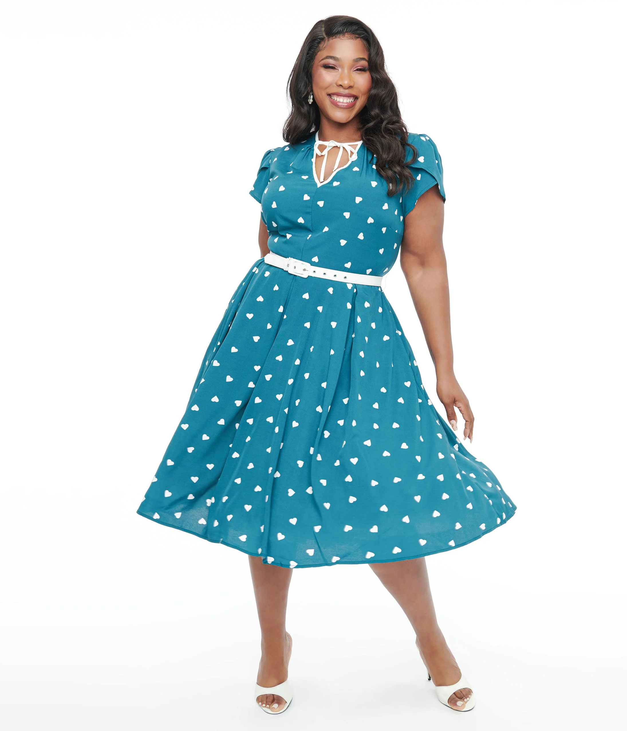 Unique Vintage Plus Size 1940s Teal & White Heart Dahlia Swing Dress