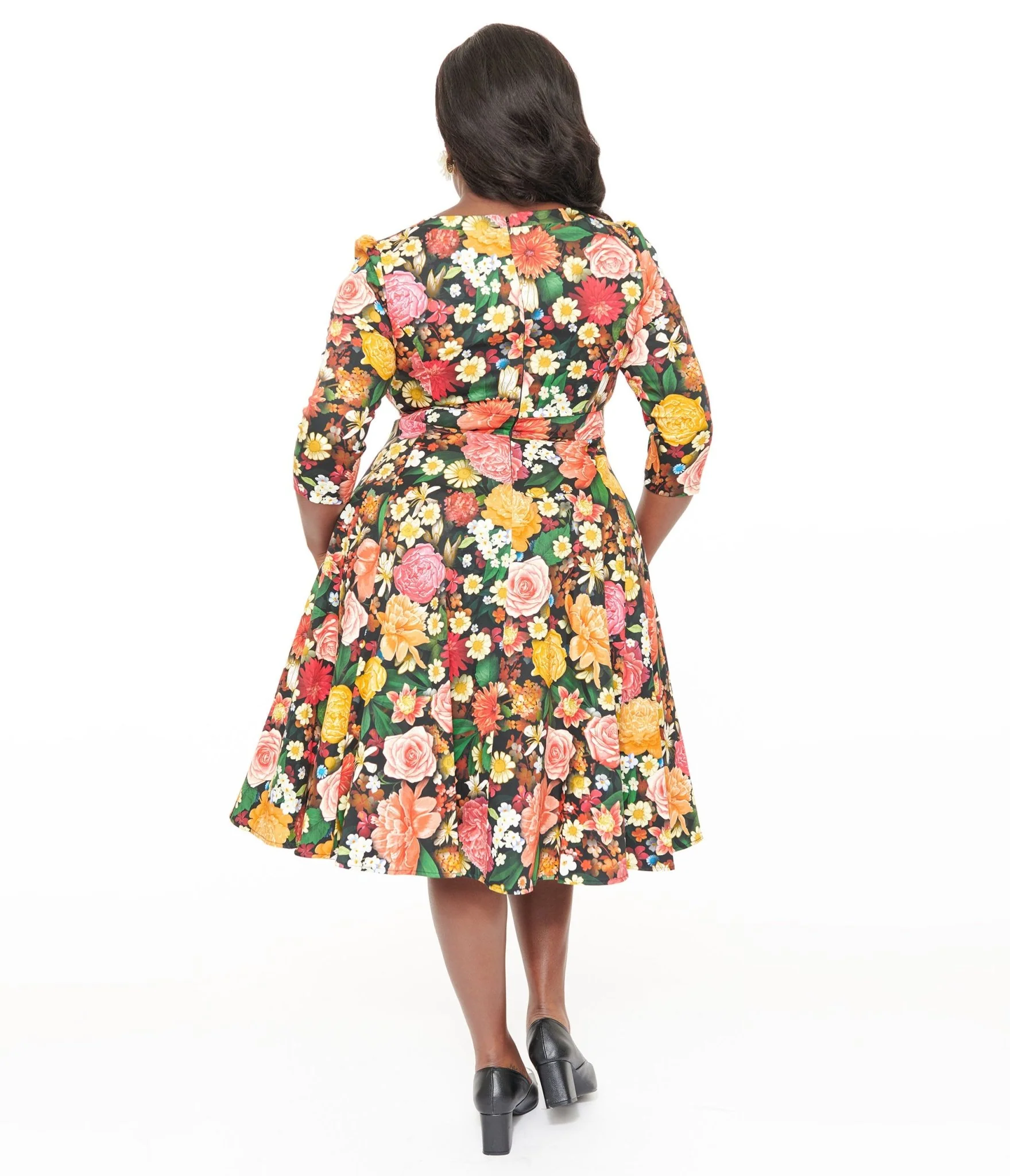 Hearts & Roses Plus Size Black Floral Cassidy Swing Dress