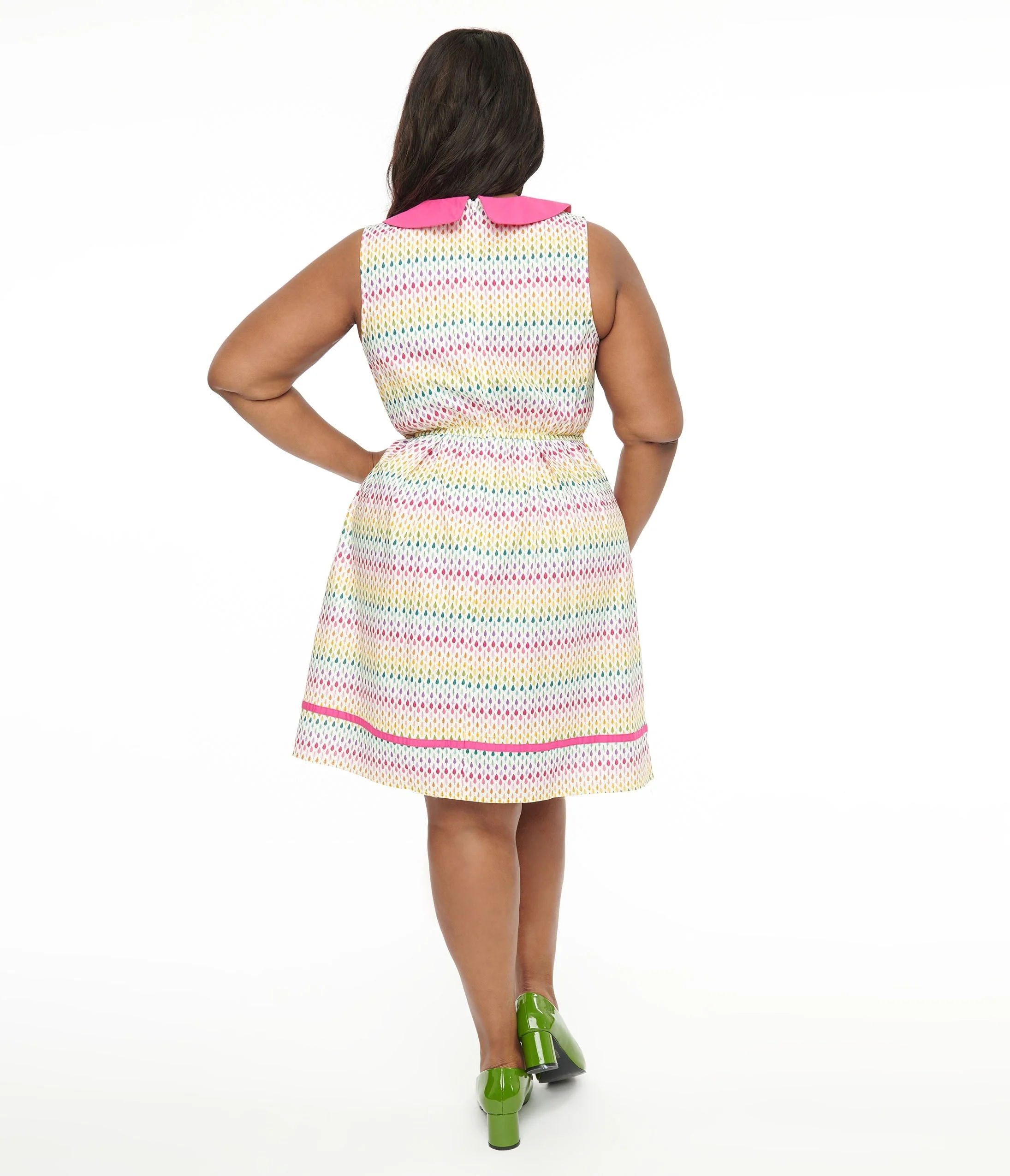 Retrolicious Plus Size 1950s Rainbow Leaf Cotton Fit & Flare Dress