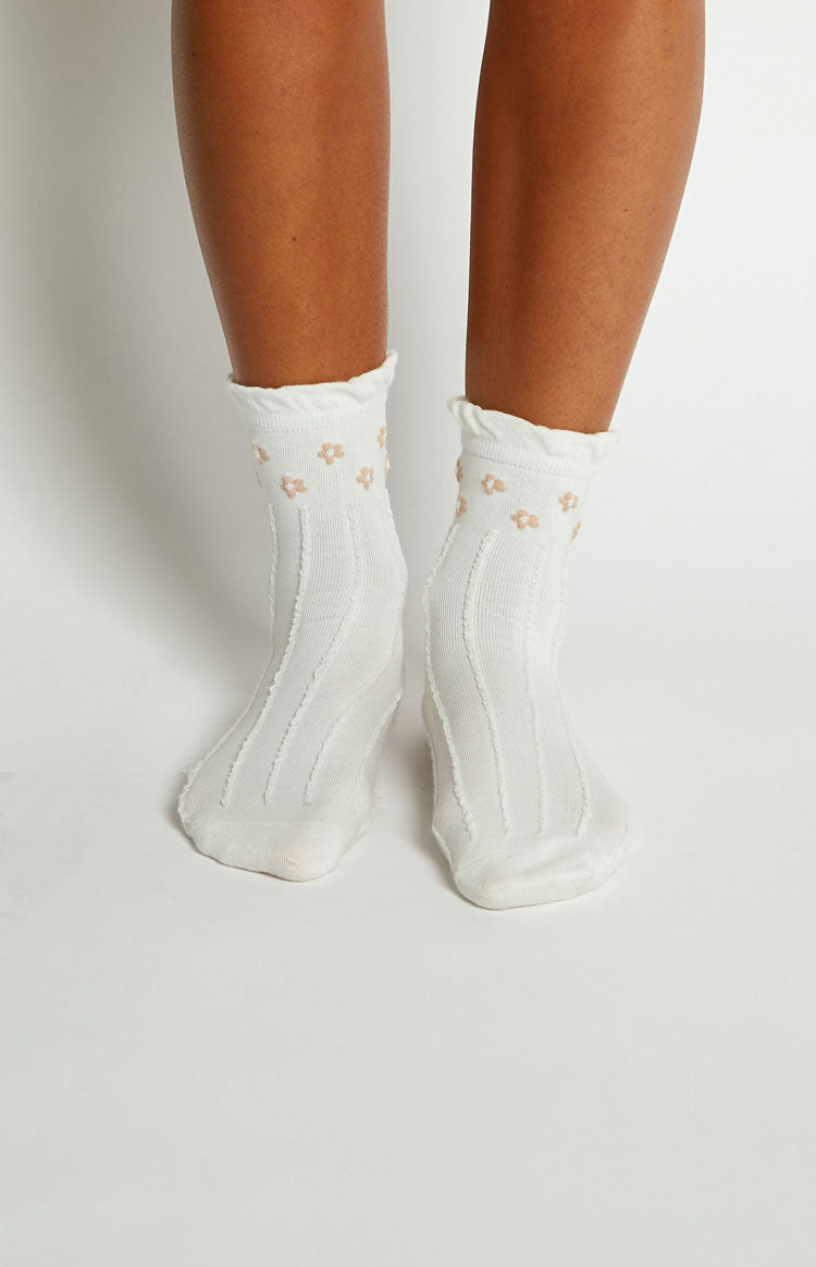 Lillie White Frilly Bow Socks