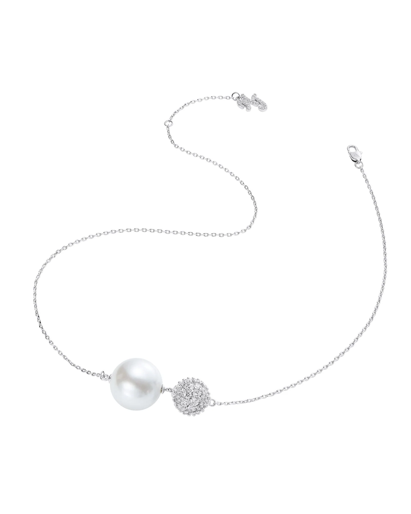 Evie Pearl Necklace