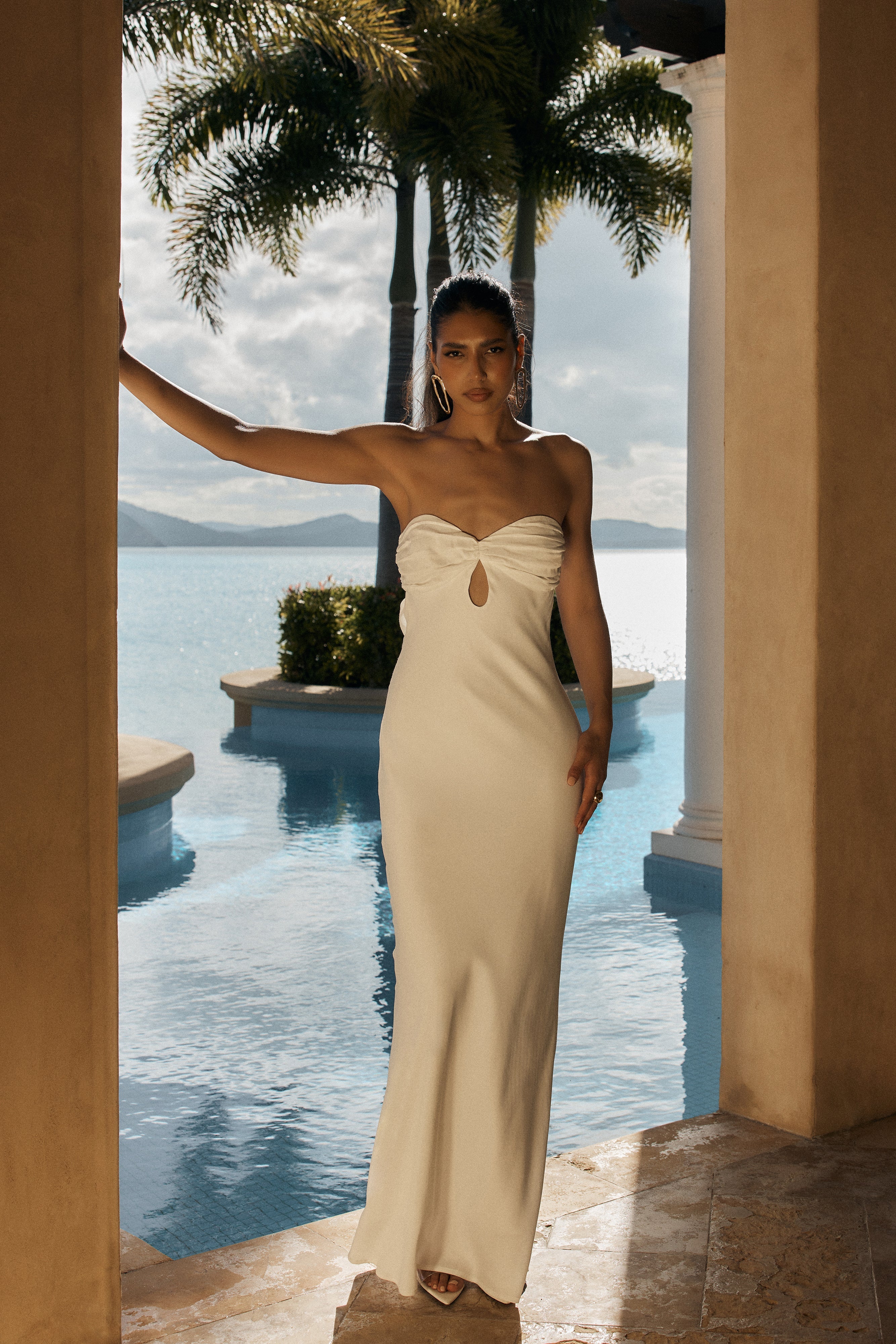 Antonella Strapless Keyhole Maxi Dress - White