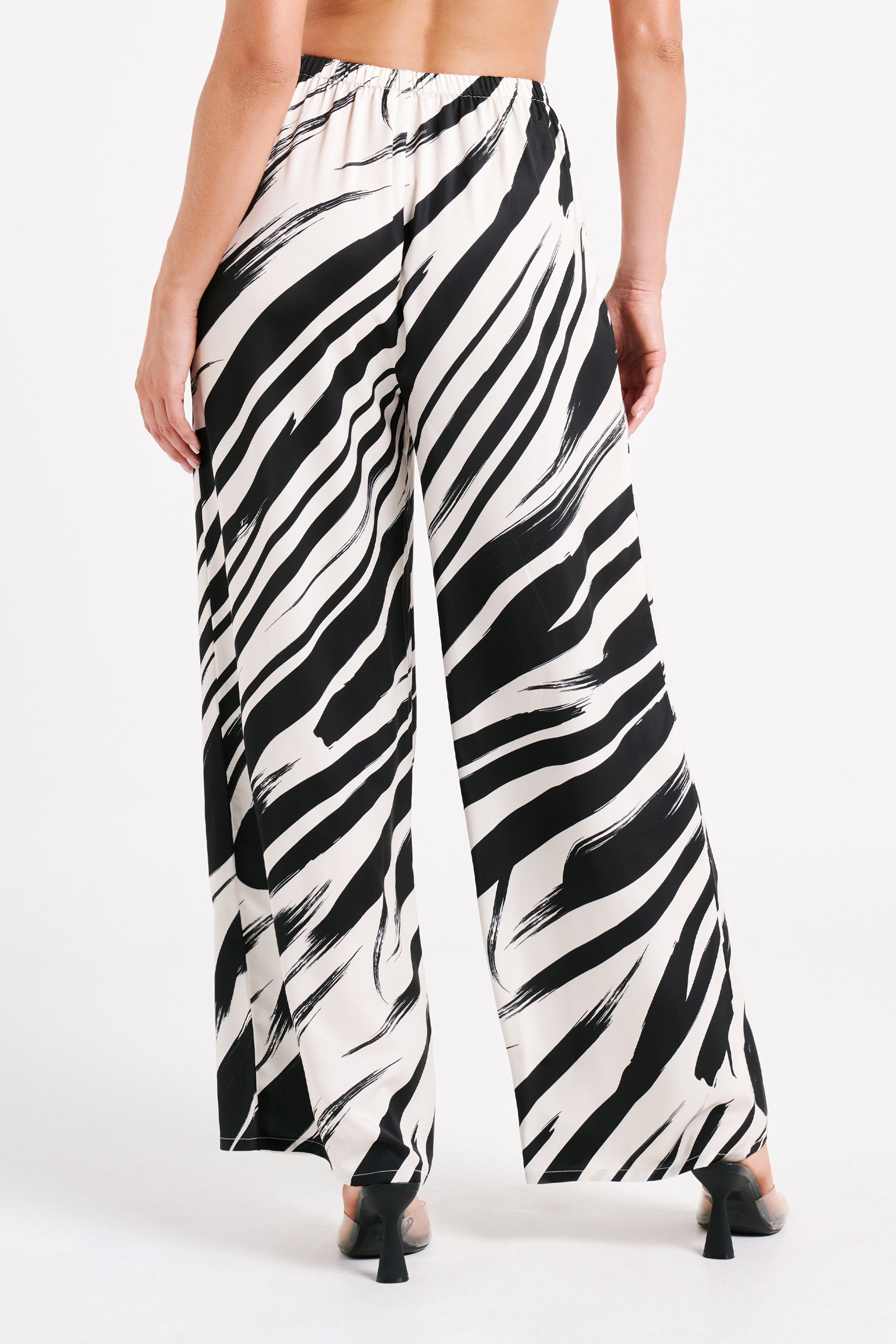 Marciela Printed Satin Straight Leg Pant - Abstract Print