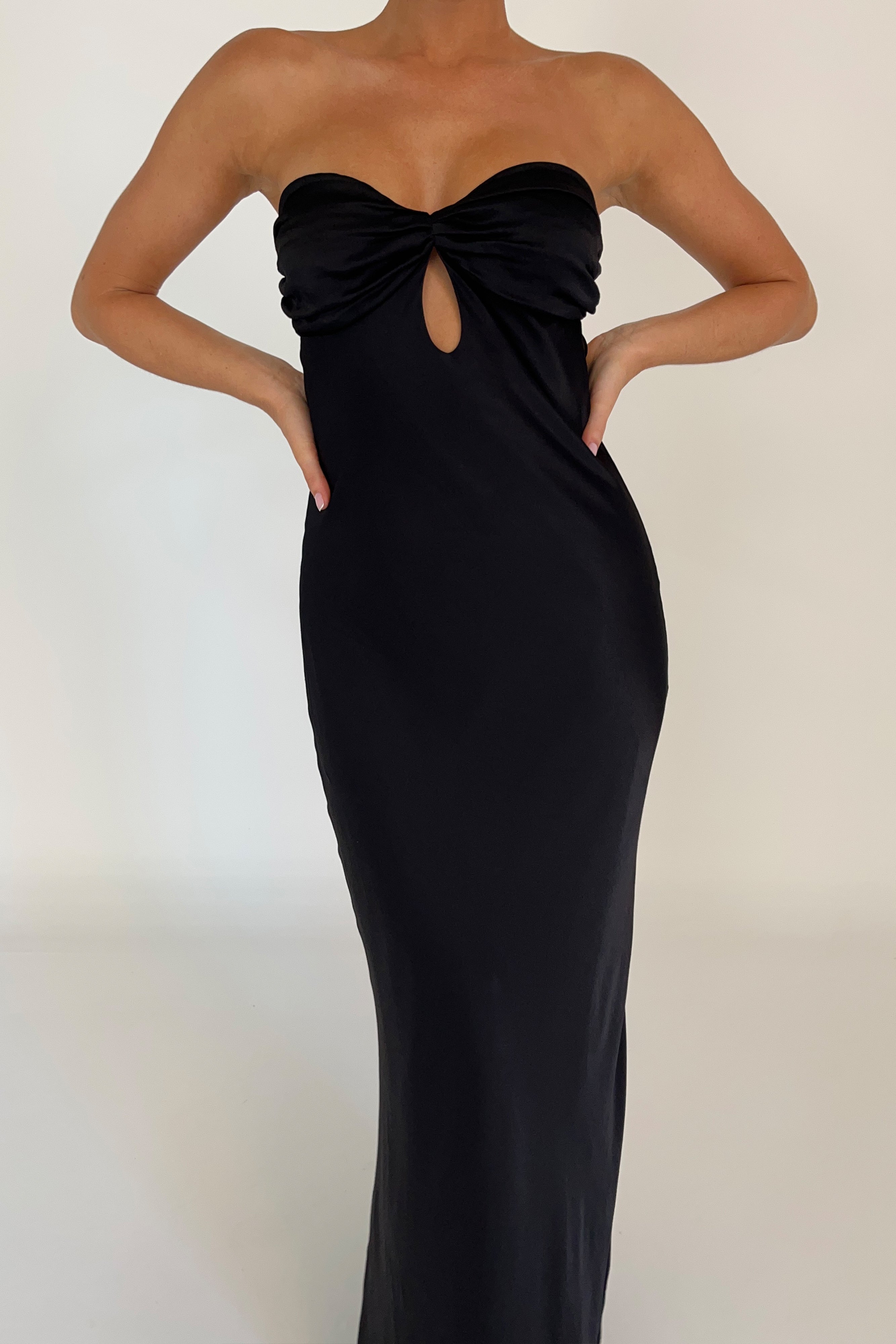 Antonella Strapless Keyhole Maxi Dress - Black