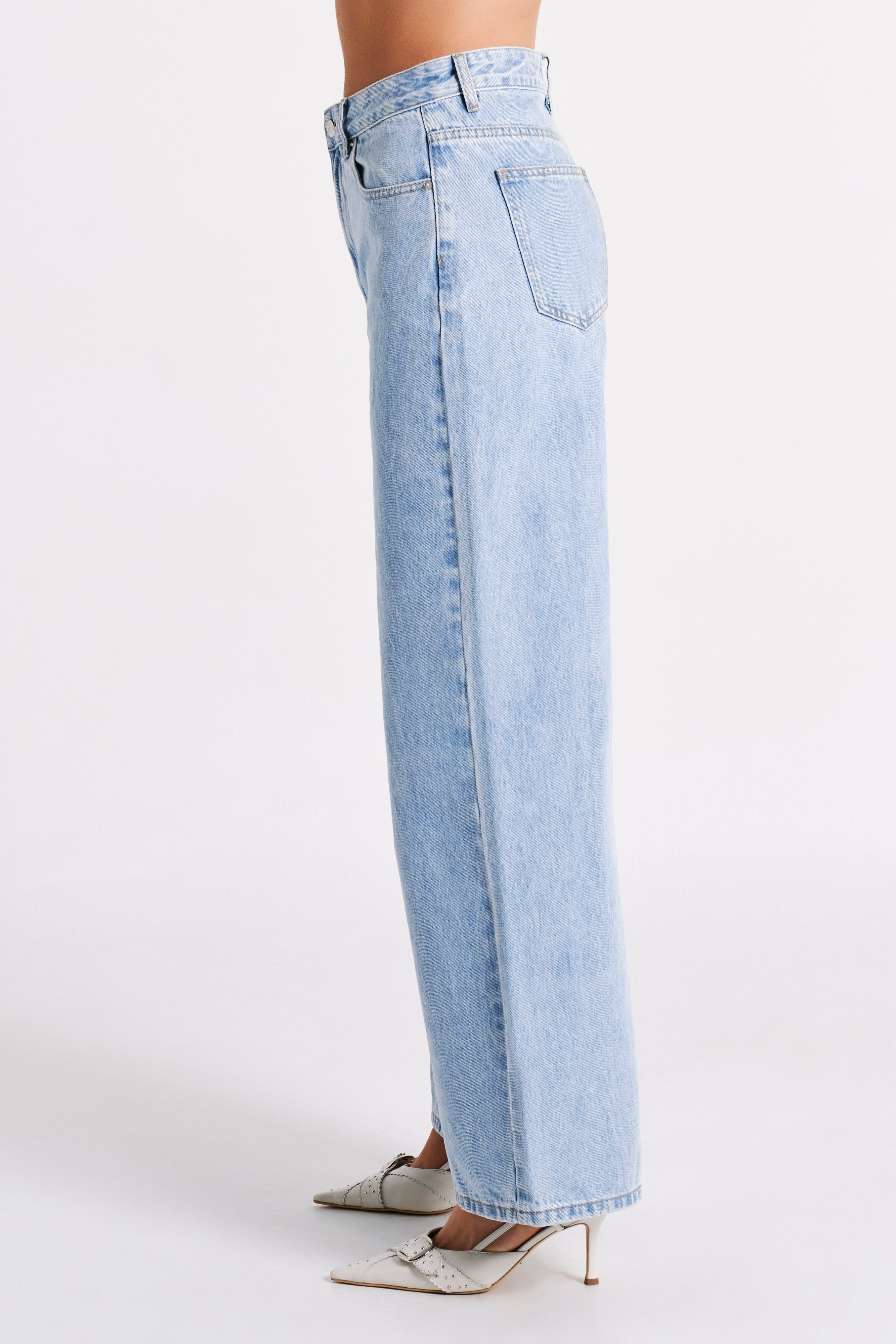 Raven Baggy Jeans - Mid Blue Wash