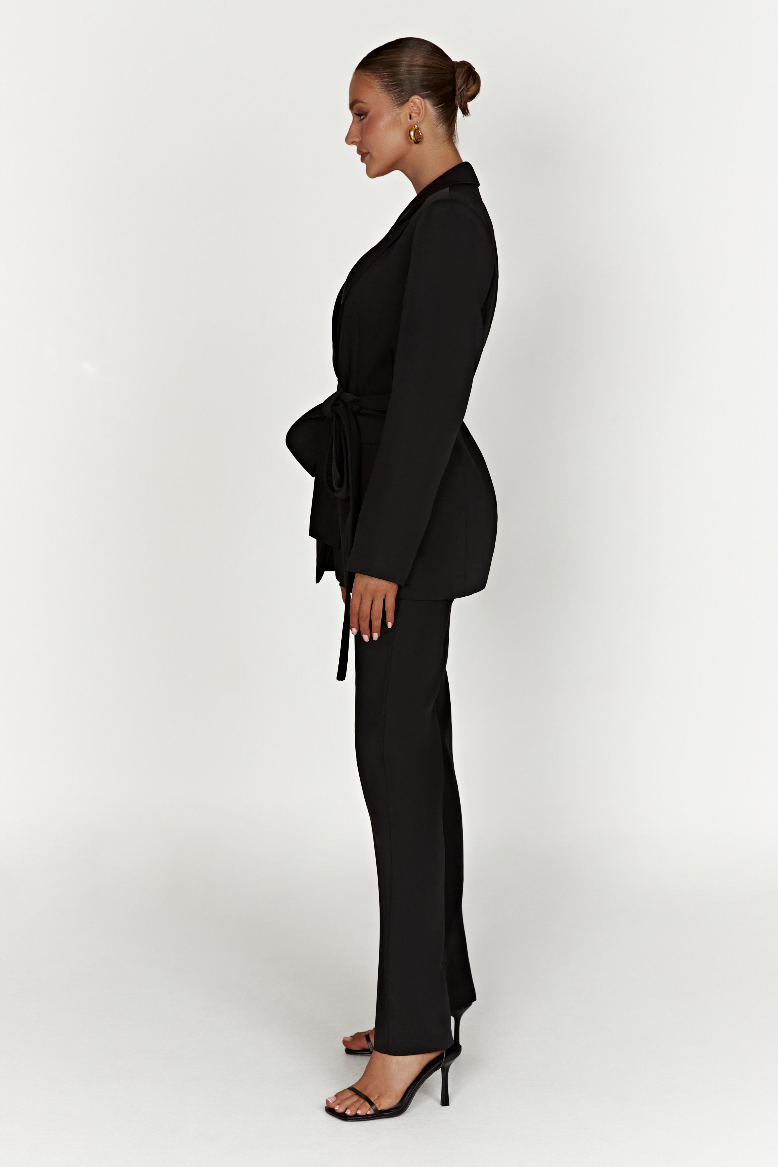 Arna Oversized Belted Blazer - Black