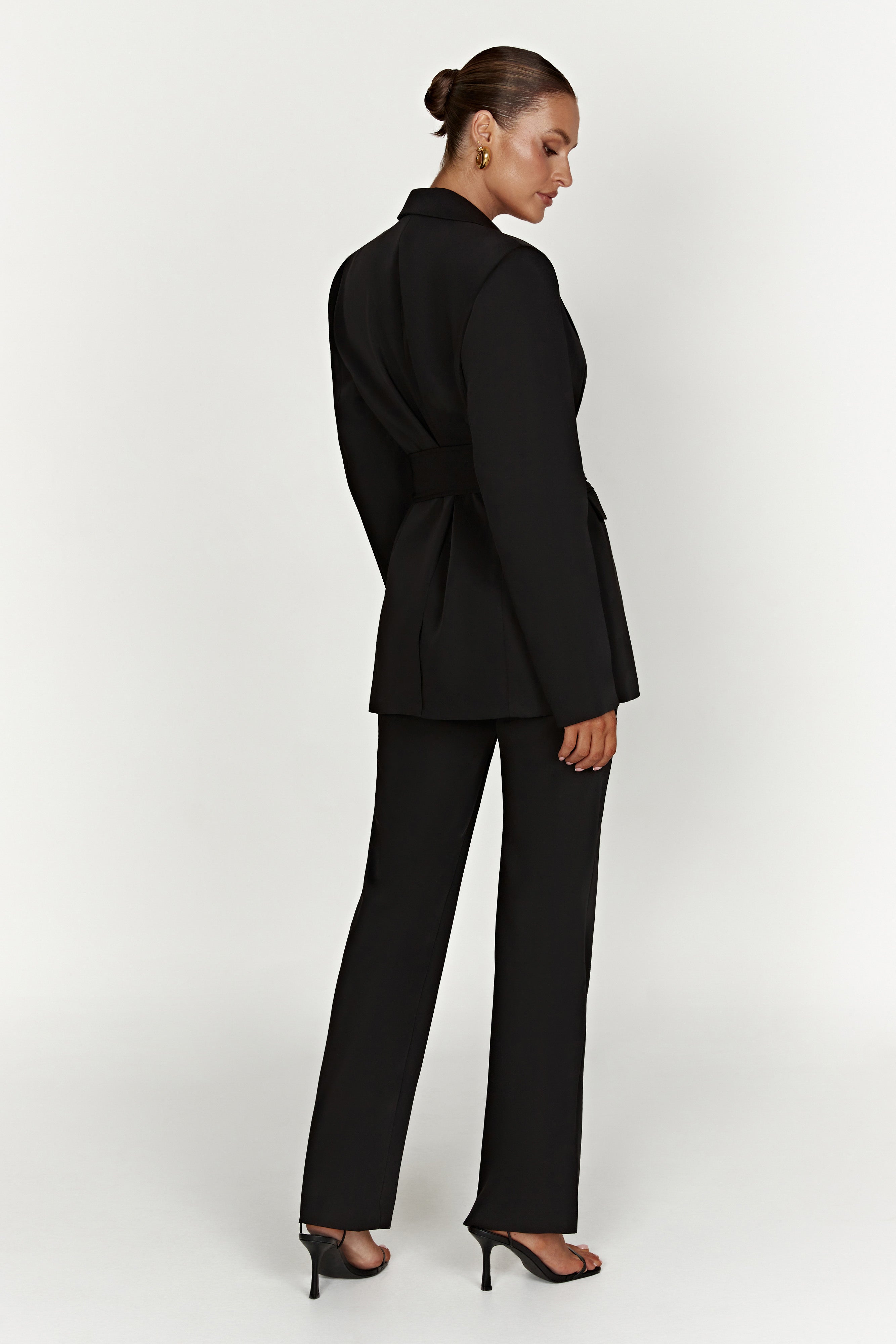 Arna Oversized Belted Blazer - Black