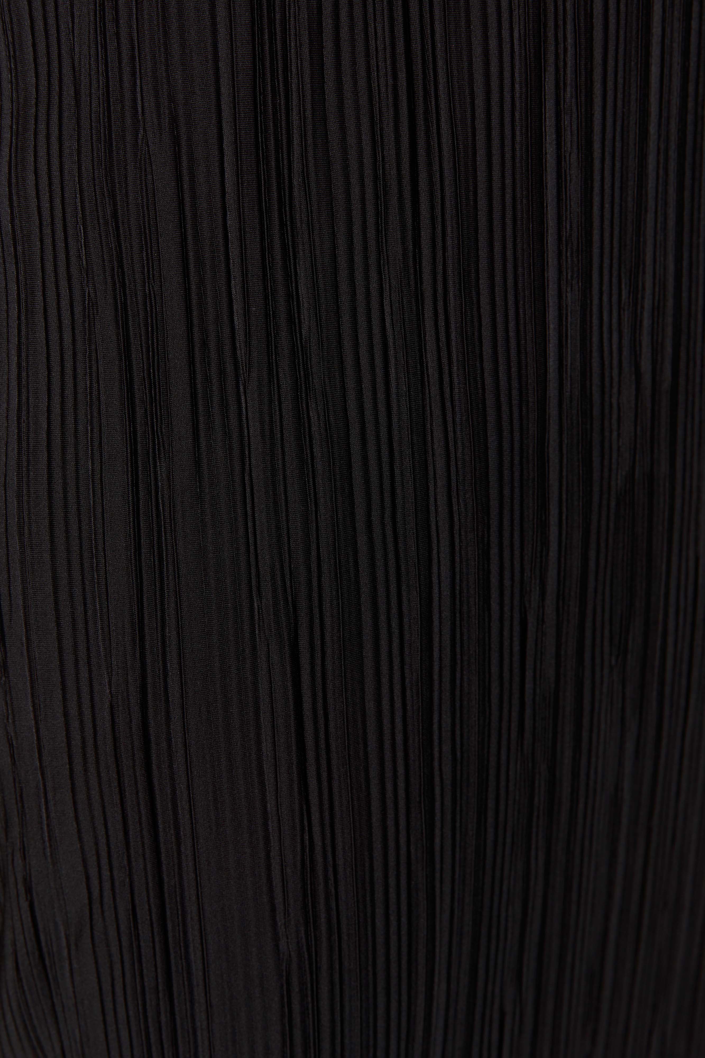 Elsie Plisse Maxi Skirt - Black