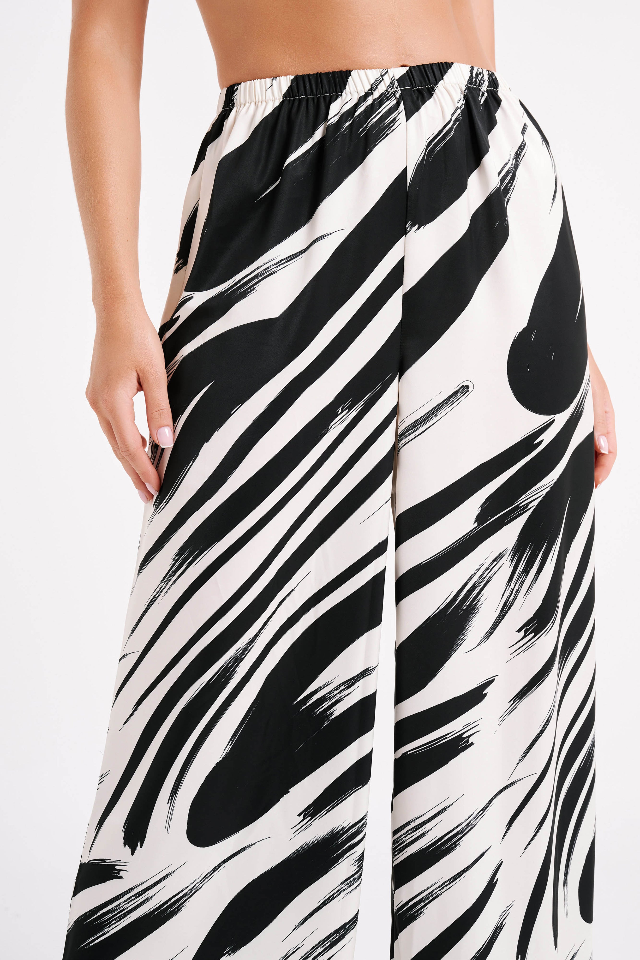 Marciela Printed Satin Straight Leg Pant - Abstract Print