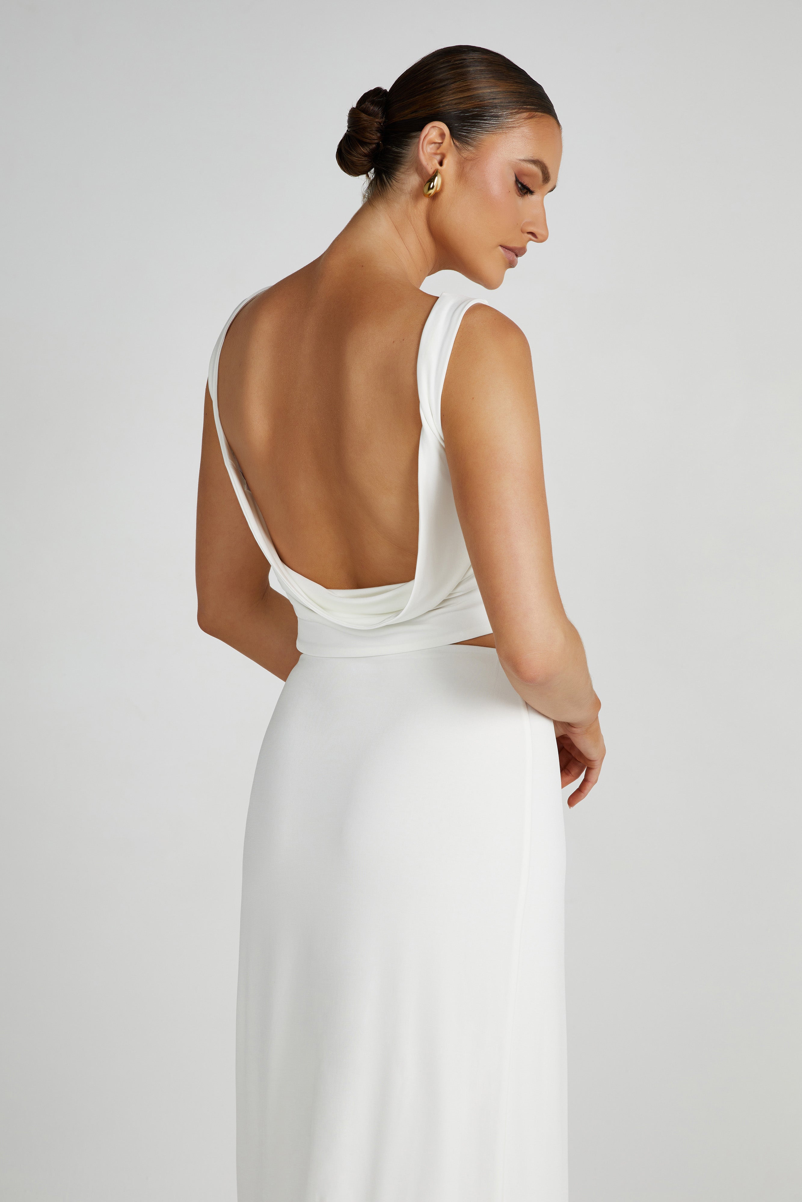 Suri Slinky Cowl Back Top - White