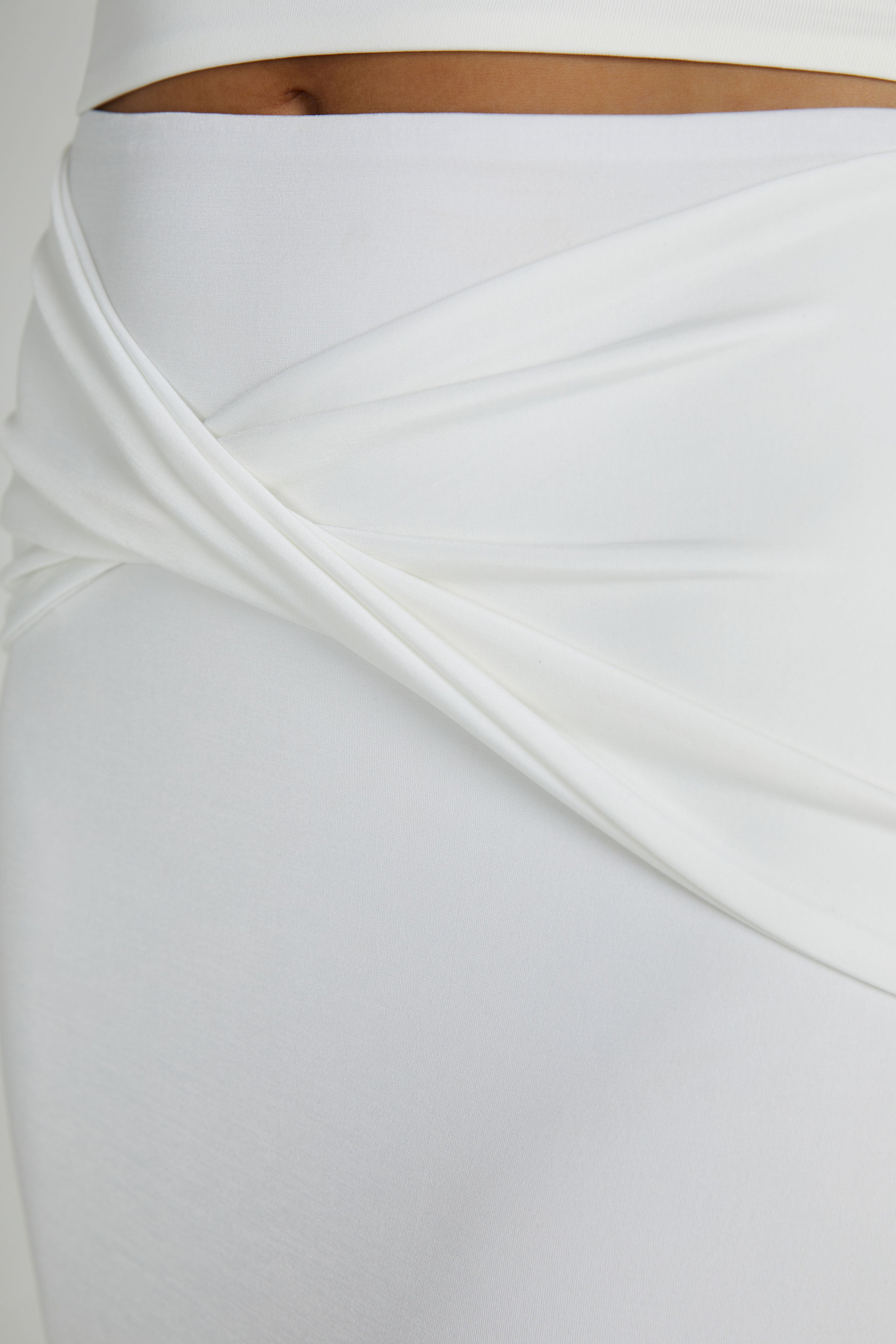 Ceri Maxi Twist Skirt - White