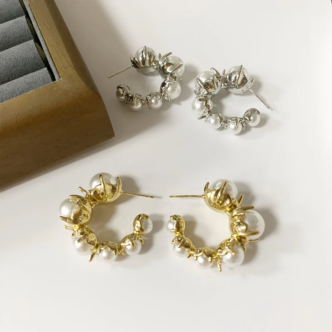 Serena Pearl Claw Hoops