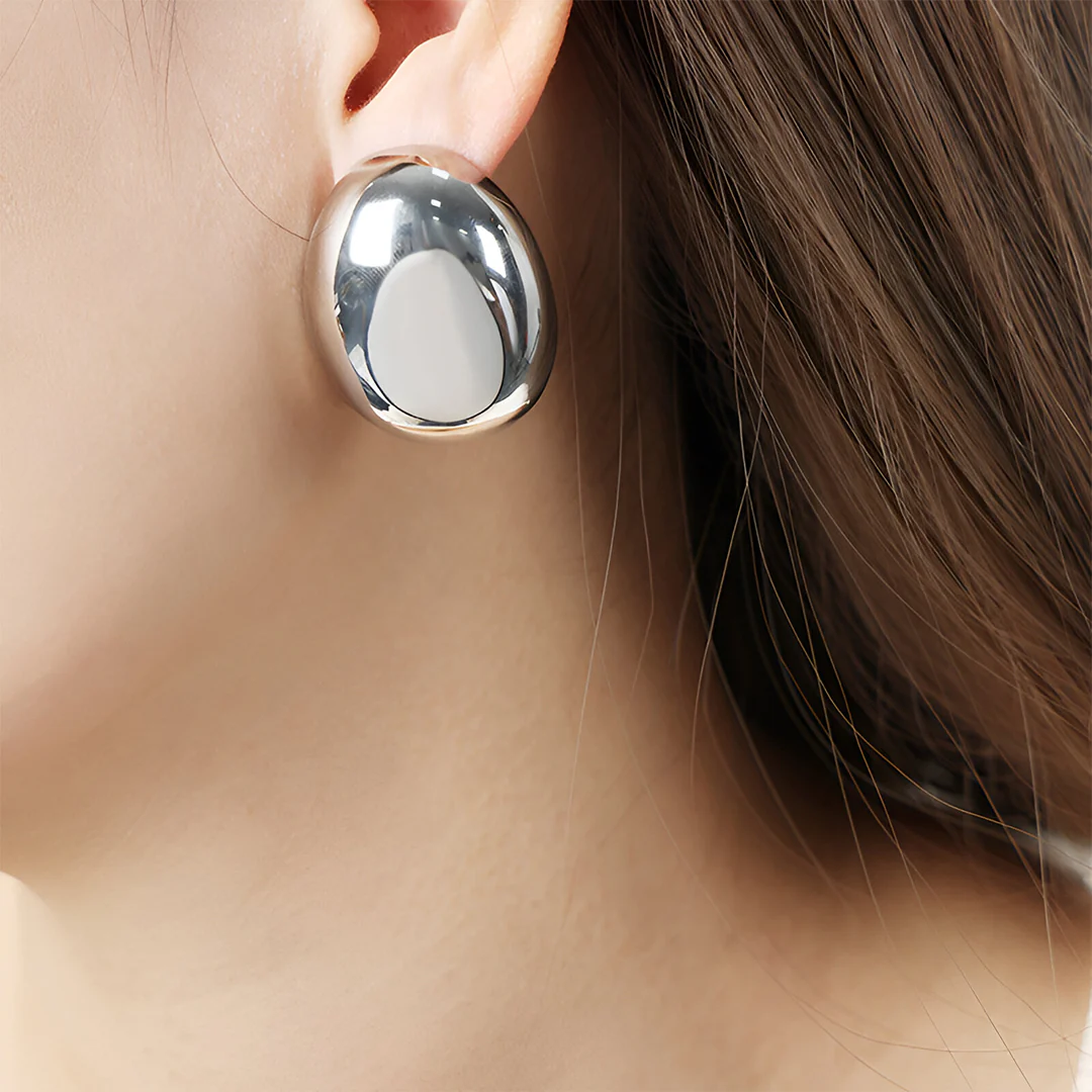 Kiara Molten Curve Studs