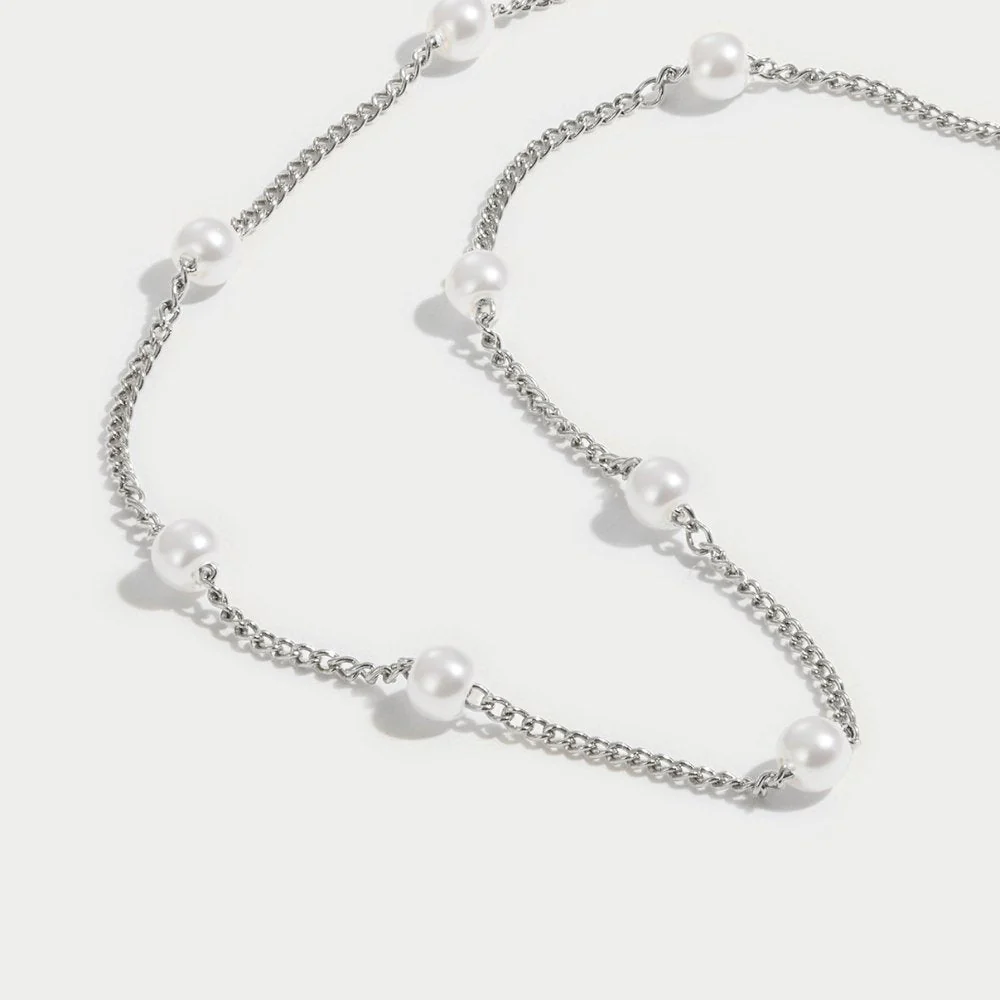 Nura Pearl 18K Silver Necklace