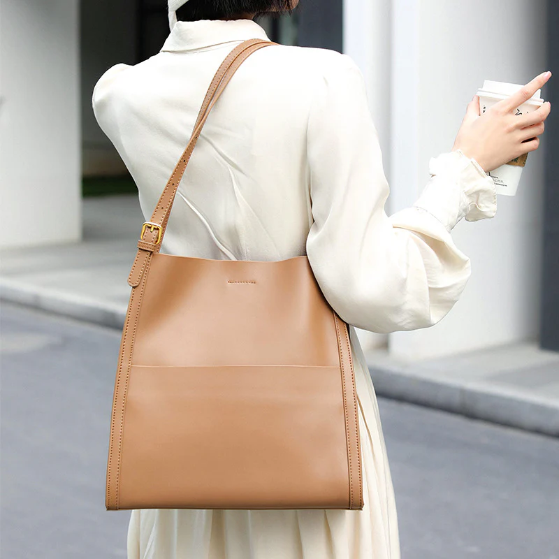 (CS) Camila Tote Bag