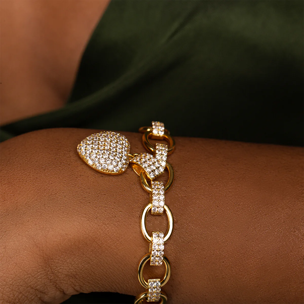 The Hills Heart Pendant Bracelet