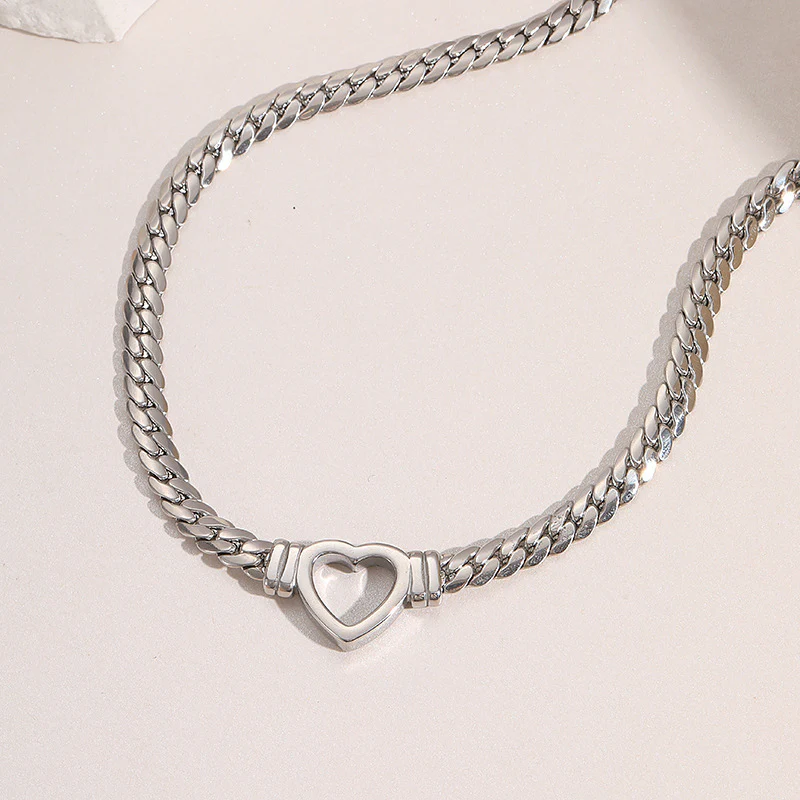 Beverly Heart Necklace