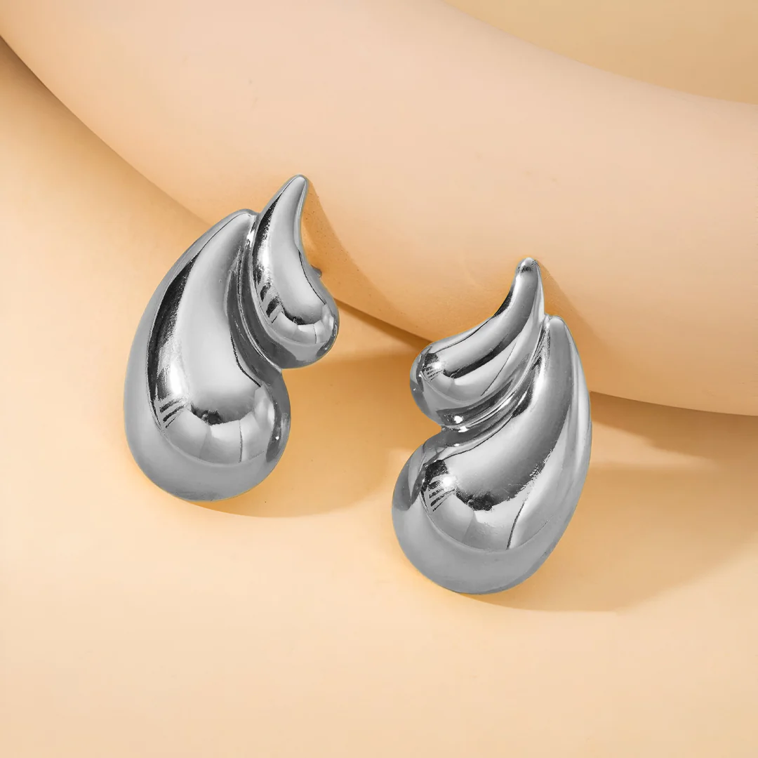 Selena Lustrous Flow Earrings