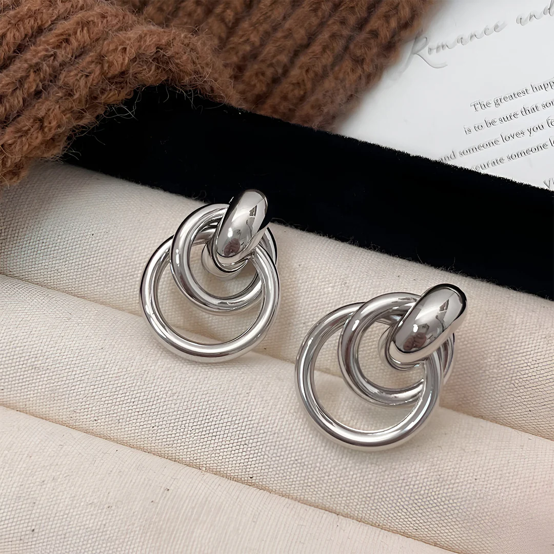 Rhea Loop Echo Earrings