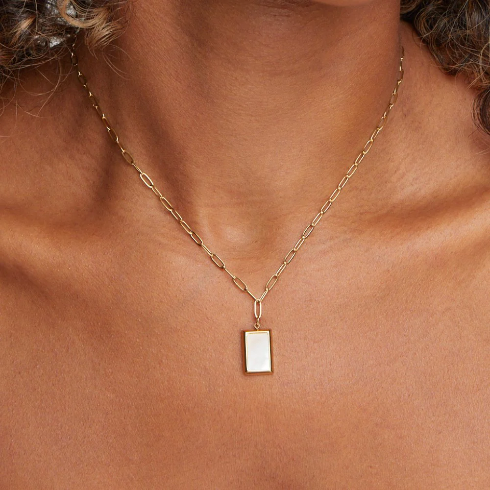 Freya Shell Gold Necklace