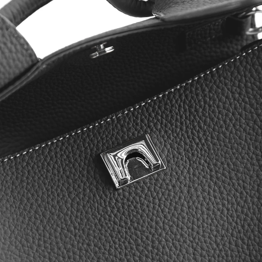 Arden Saddle Crossbody Bag