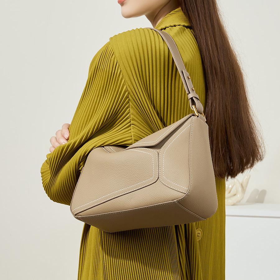 Susanne Shoulder Bag
