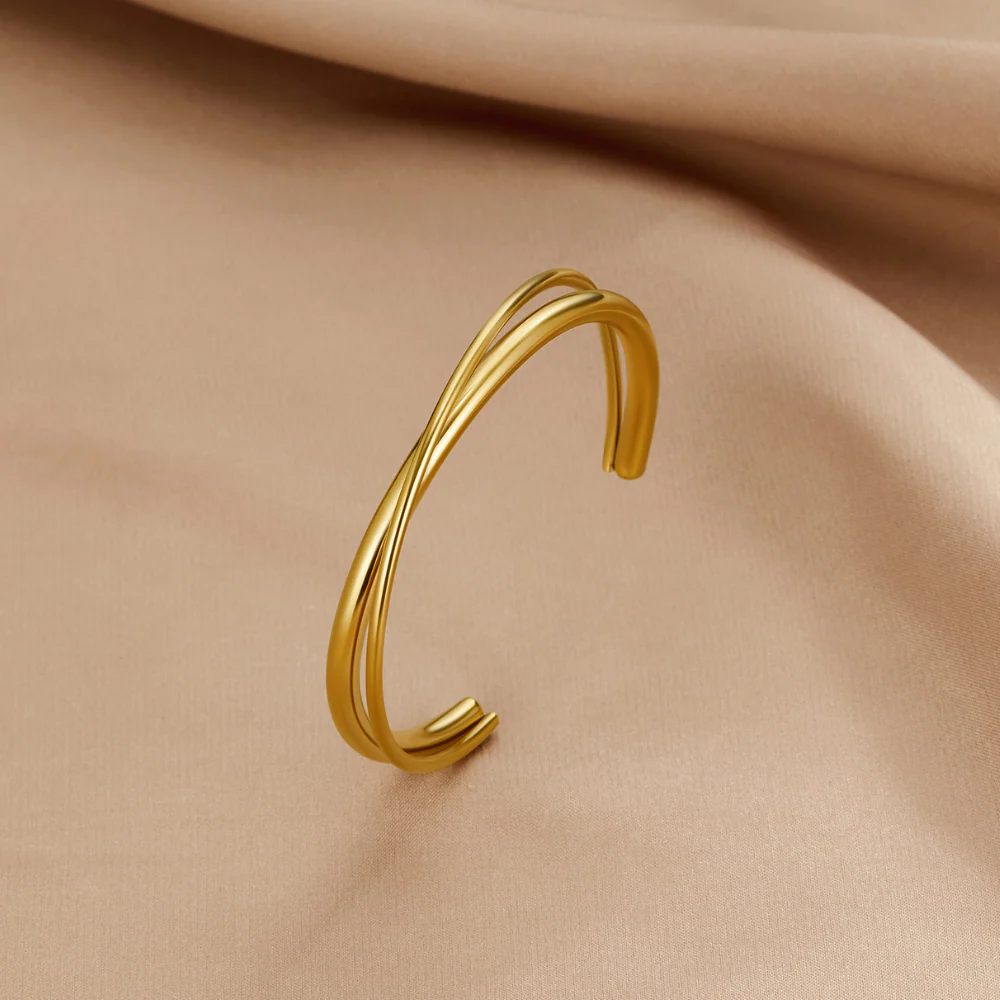 Eva Gold Twist Bracelet