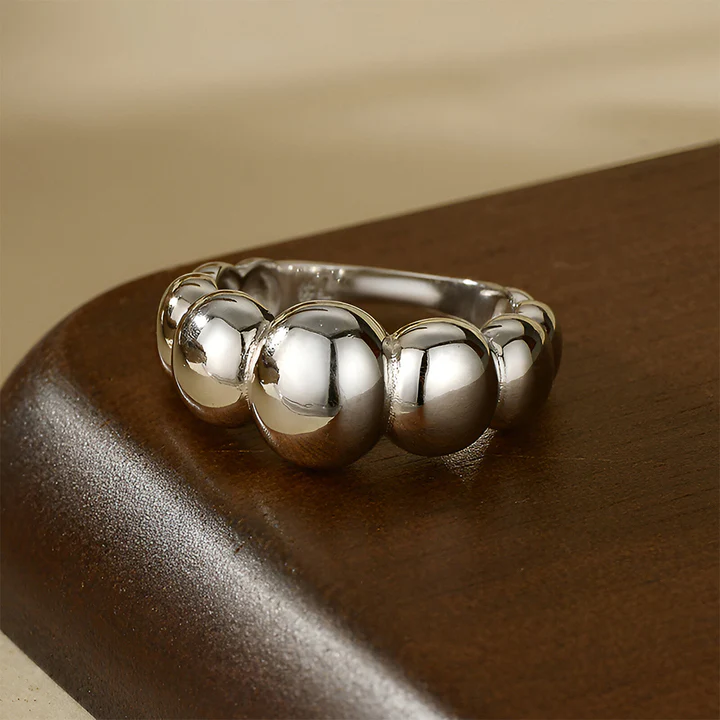Selene Bubble Band Ring