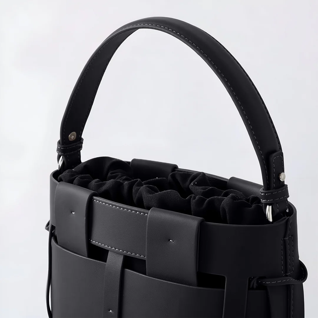 Claire Crossbody Bag